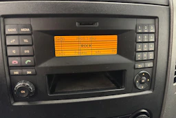 valkoinen Mercedes-Benz Sprinter 2013 kuva 23.