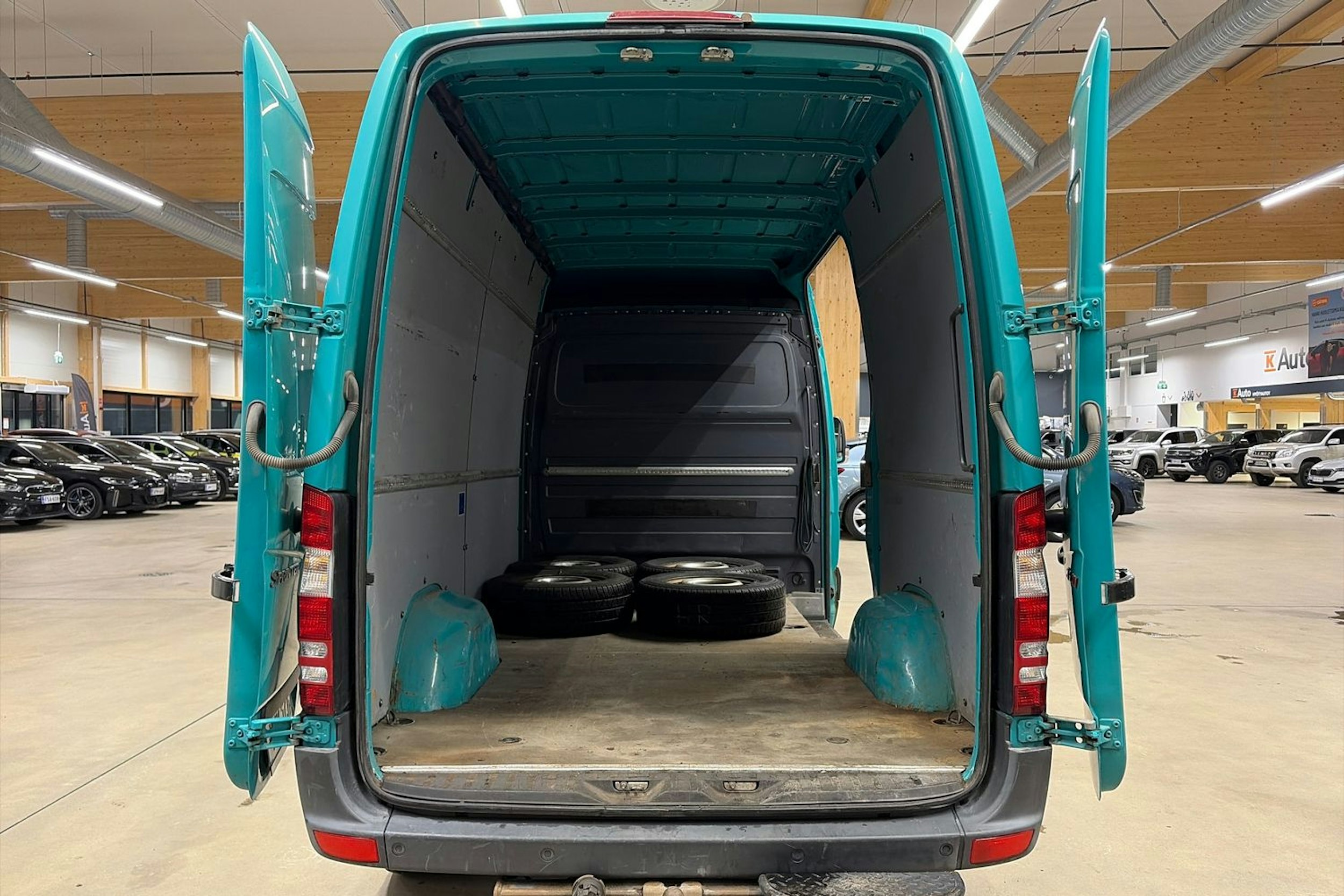 vihreä Mercedes-Benz Sprinter 2013 kuva 17.