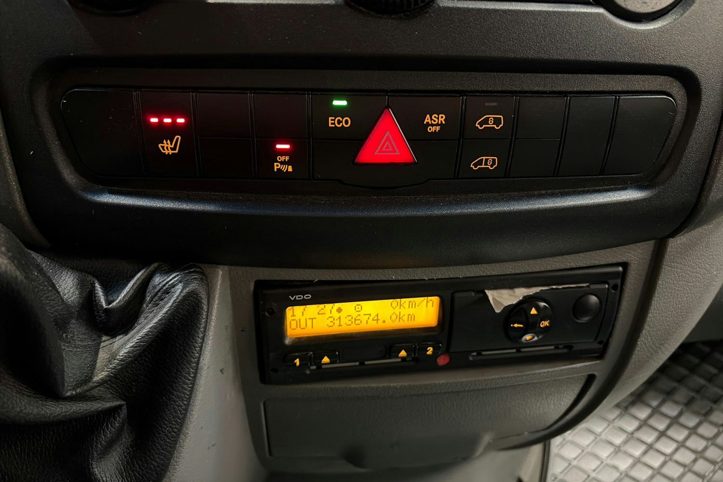 vihreä Mercedes-Benz Sprinter 2013 kuva 26.