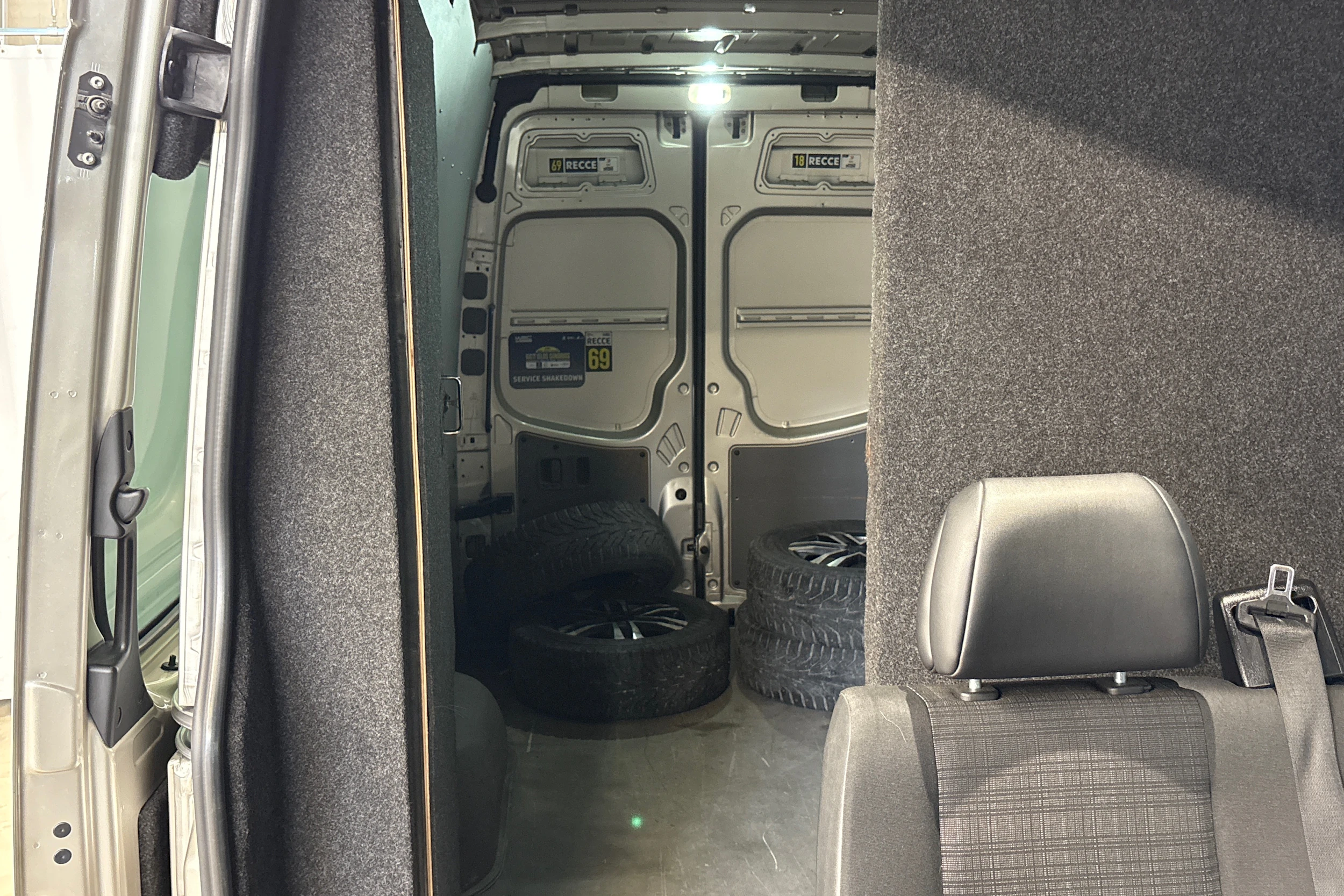 harmaa Mercedes-Benz Sprinter 2013 kuva 21.