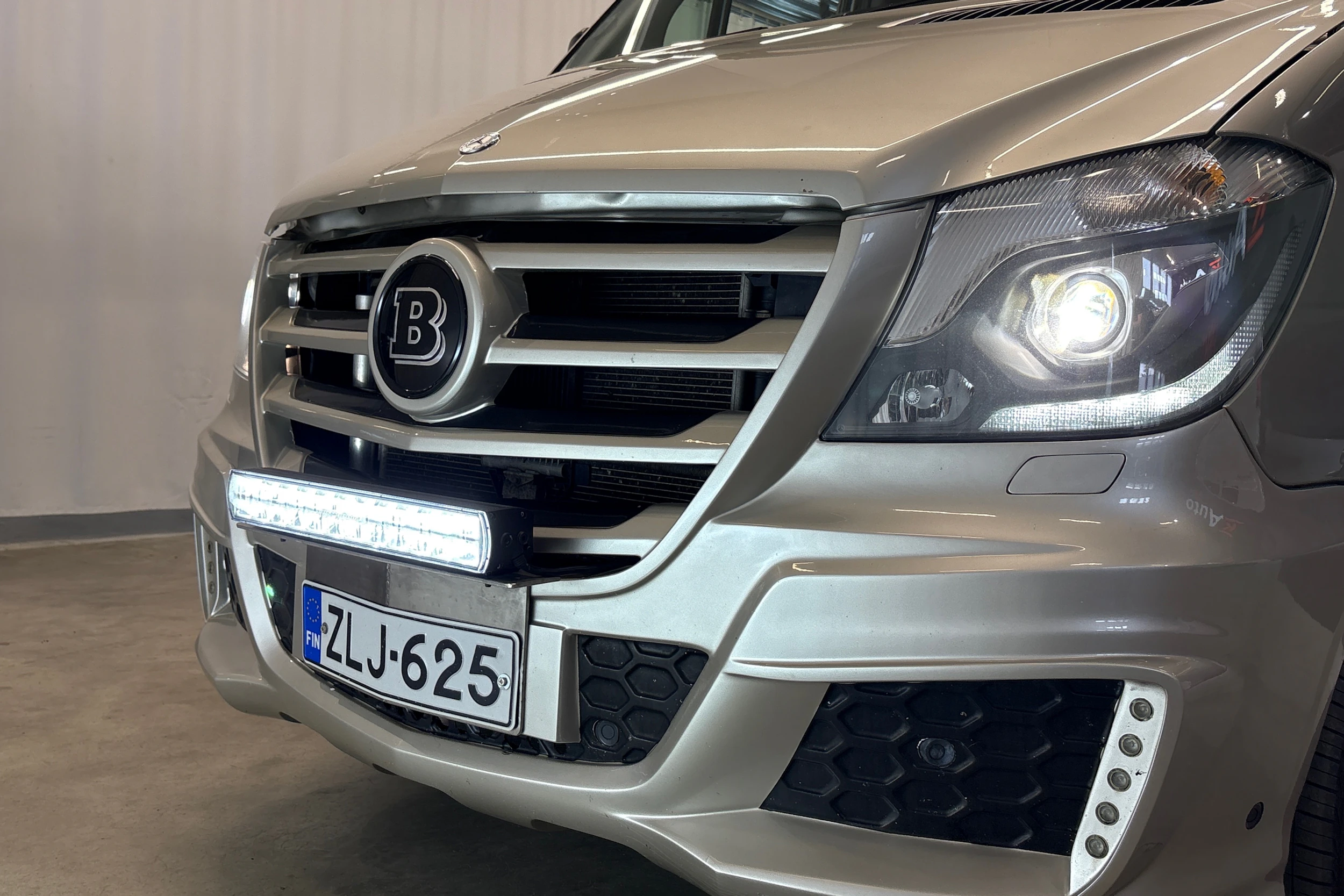 harmaa Mercedes-Benz Sprinter 2013 kuva 30.