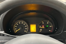 valkoinen Mercedes-Benz Sprinter 2014 kuva 18.