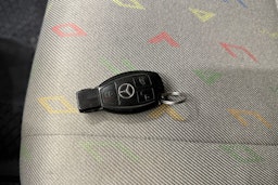 valkoinen Mercedes-Benz Sprinter 2014 kuva 21.