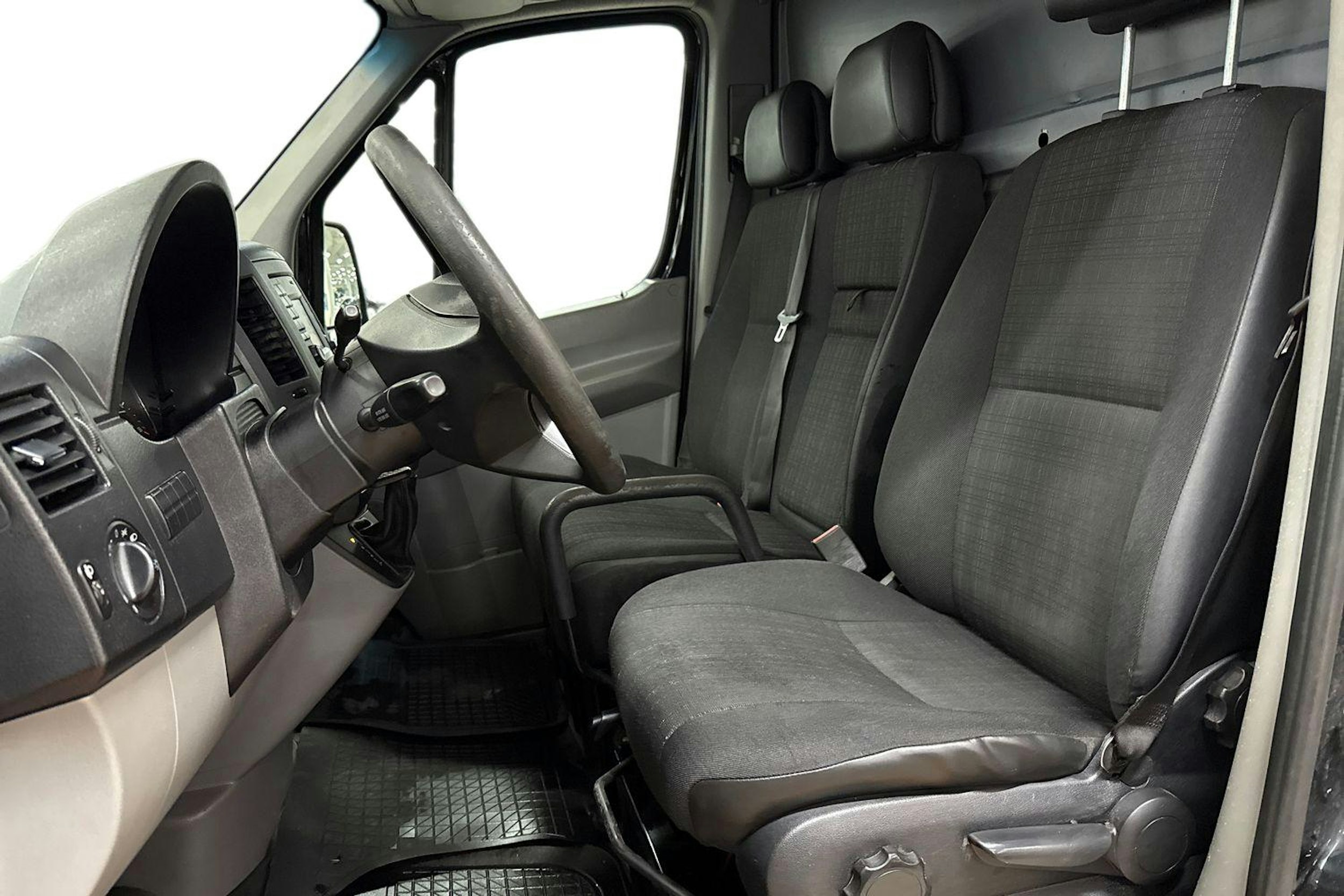 musta Mercedes-Benz Sprinter 2014 kuva 8.