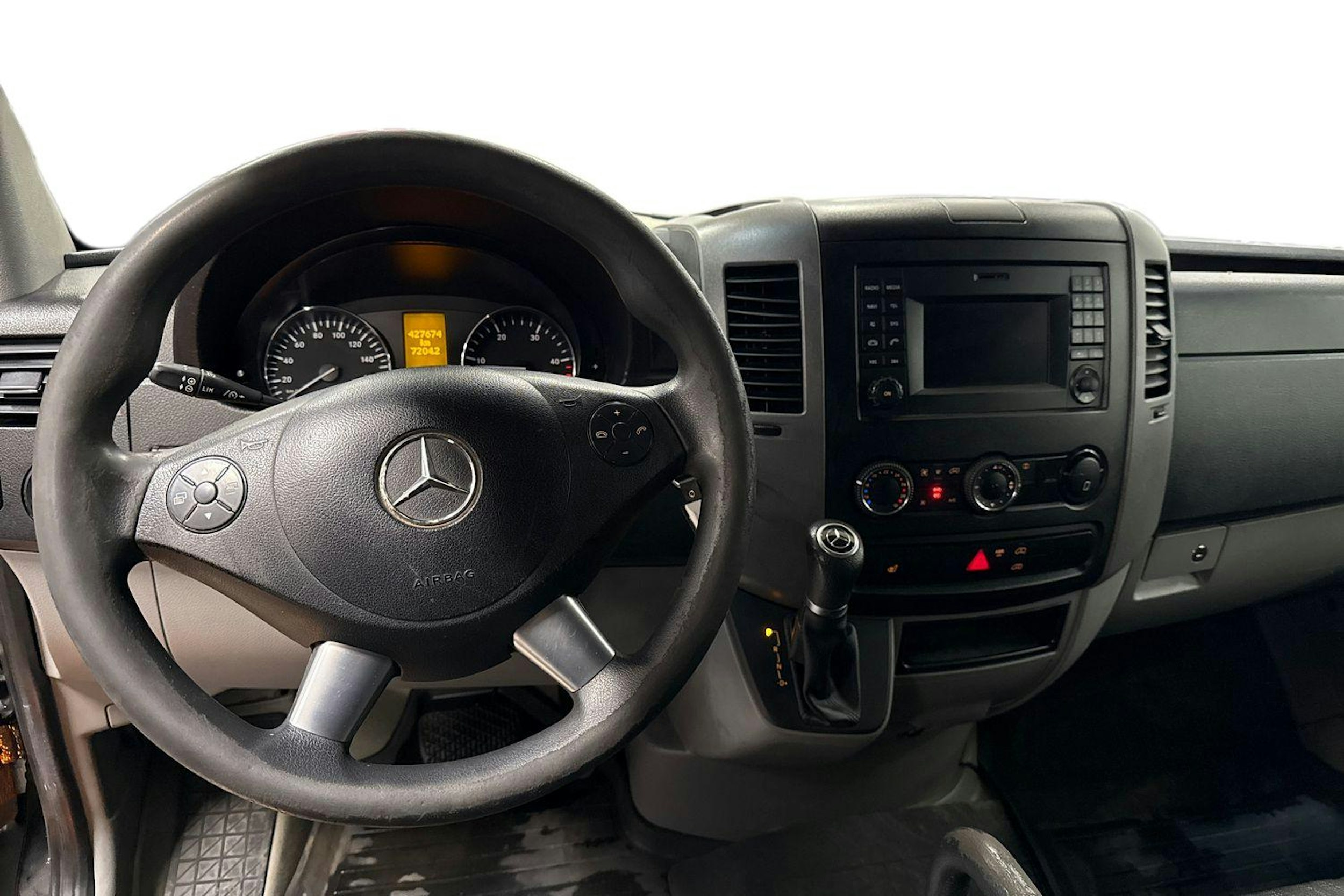 musta Mercedes-Benz Sprinter 2014 kuva 9.