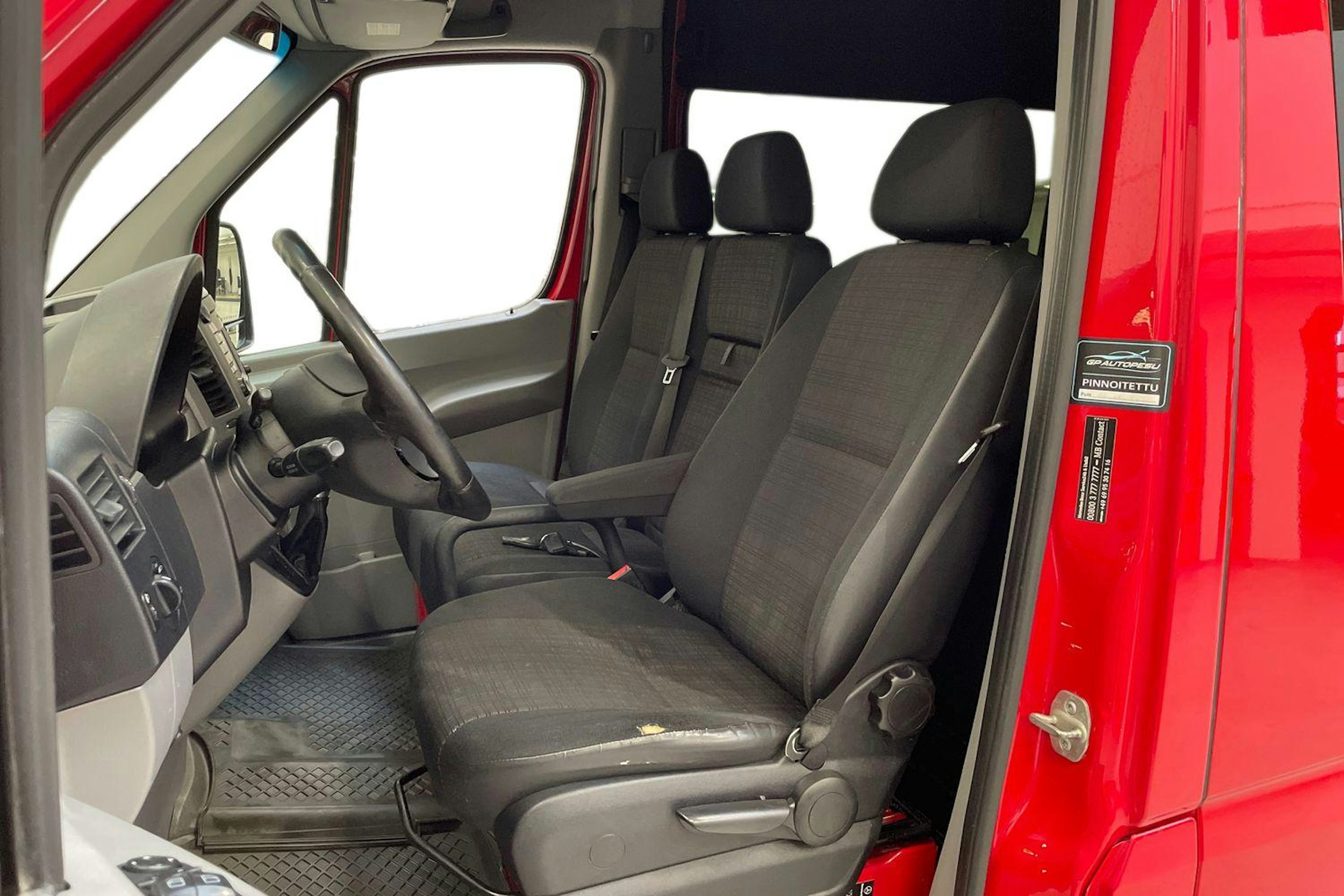 punainen Mercedes-Benz Sprinter 2014 kuva 7.