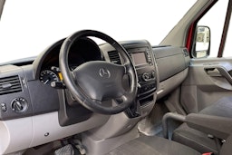 punainen Mercedes-Benz Sprinter 2014 kuva 9.