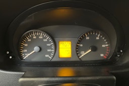 punainen Mercedes-Benz Sprinter 2014 kuva 23.