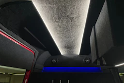 punainen Mercedes-Benz Sprinter 2014 kuva 32.
