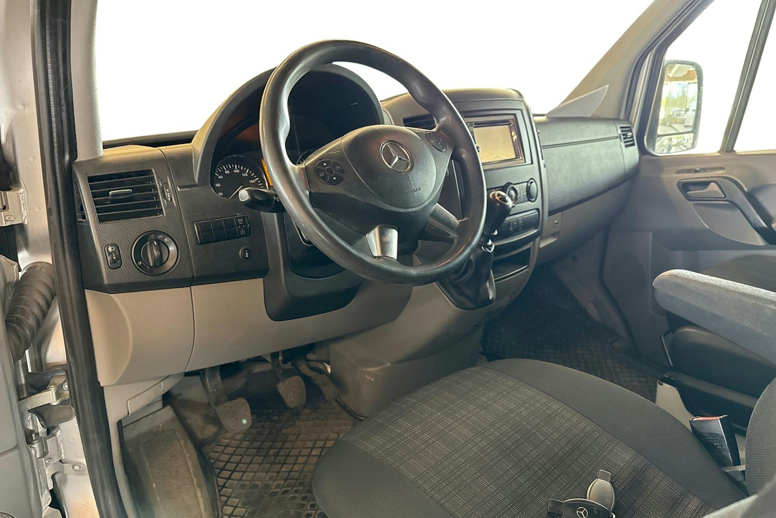 hopea Mercedes-Benz Sprinter 2014 kuva 3.