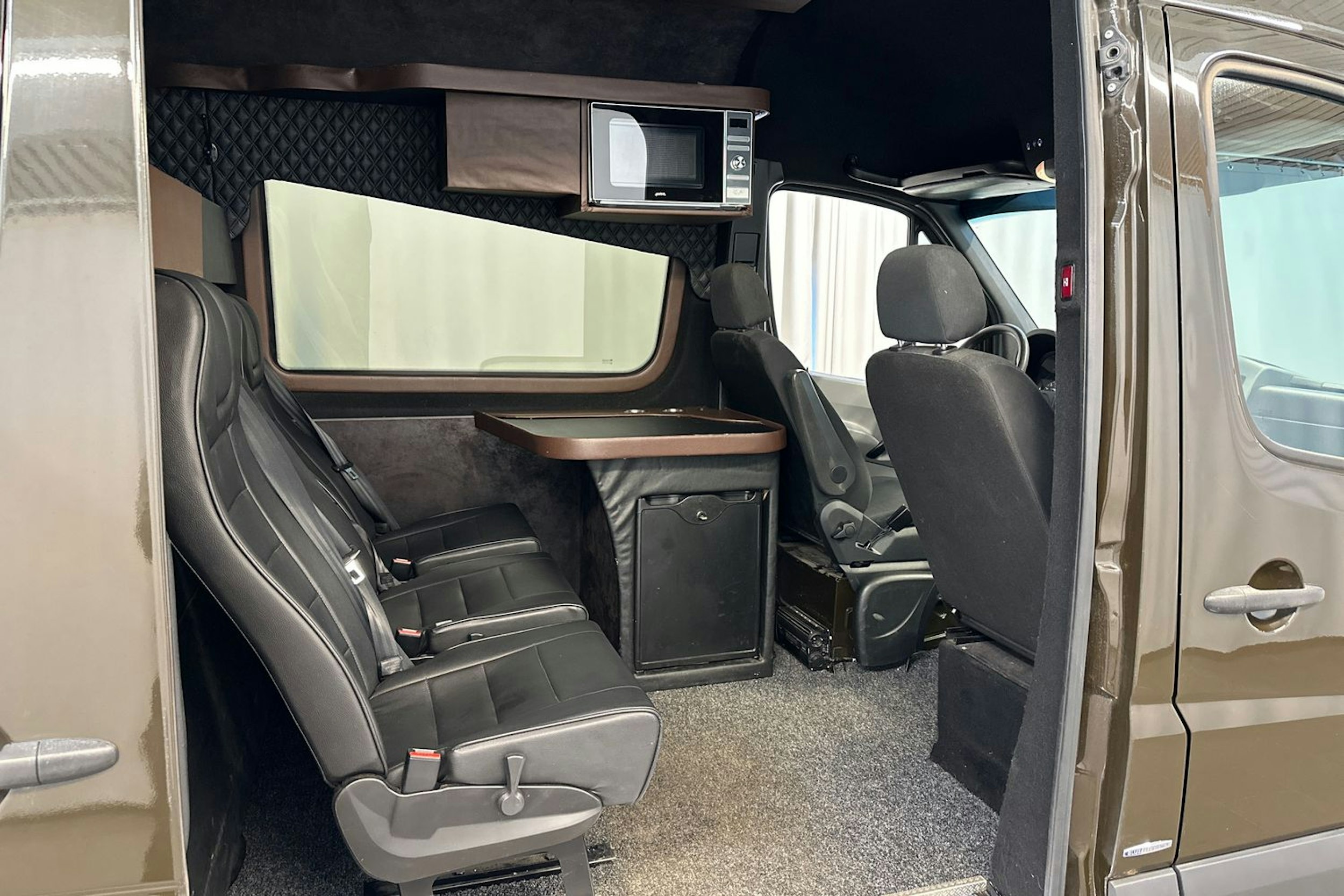 ruskea (beige) Mercedes-Benz Sprinter 2014 kuva 15.