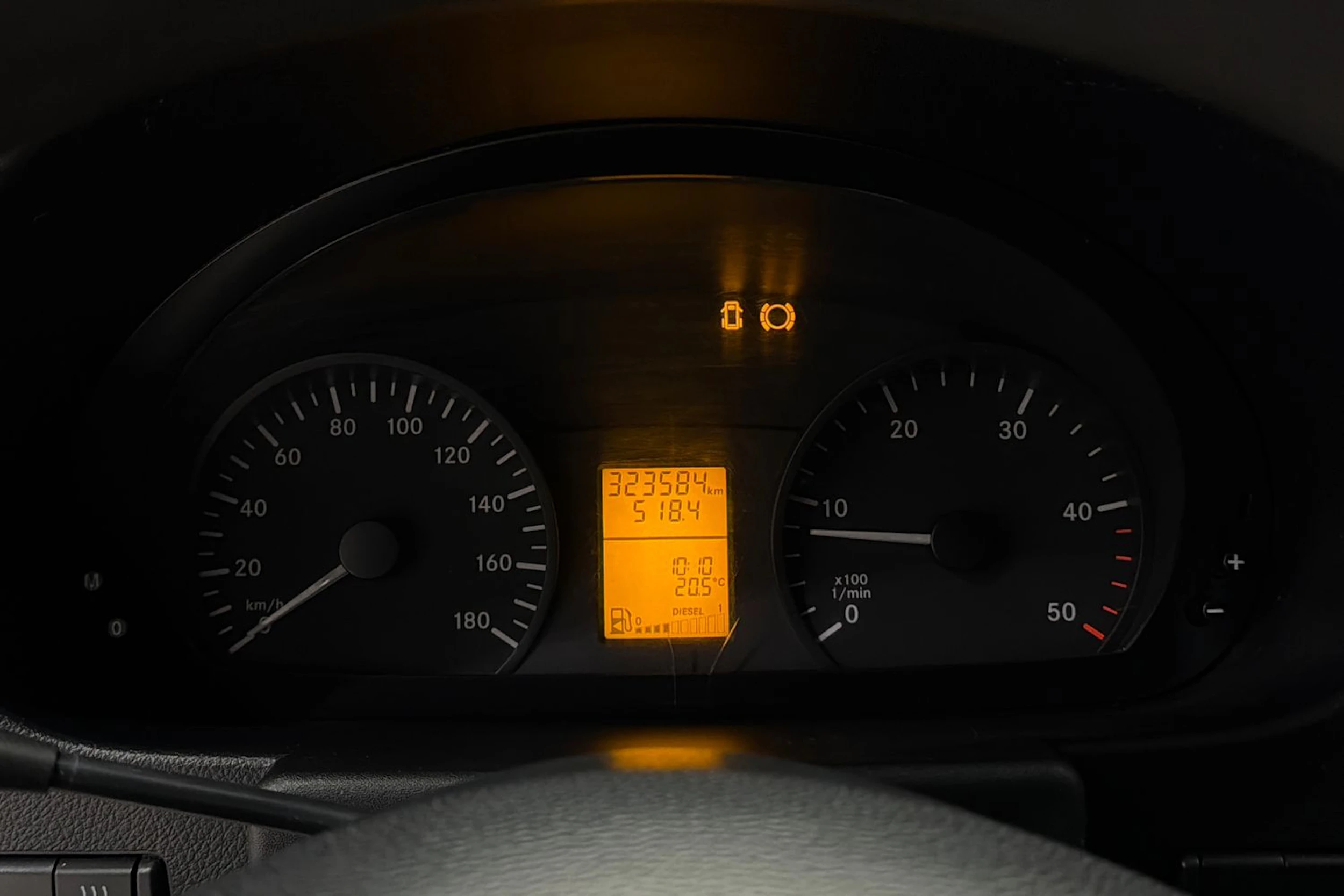 valkoinen Mercedes-Benz Sprinter 2014 kuva 17.