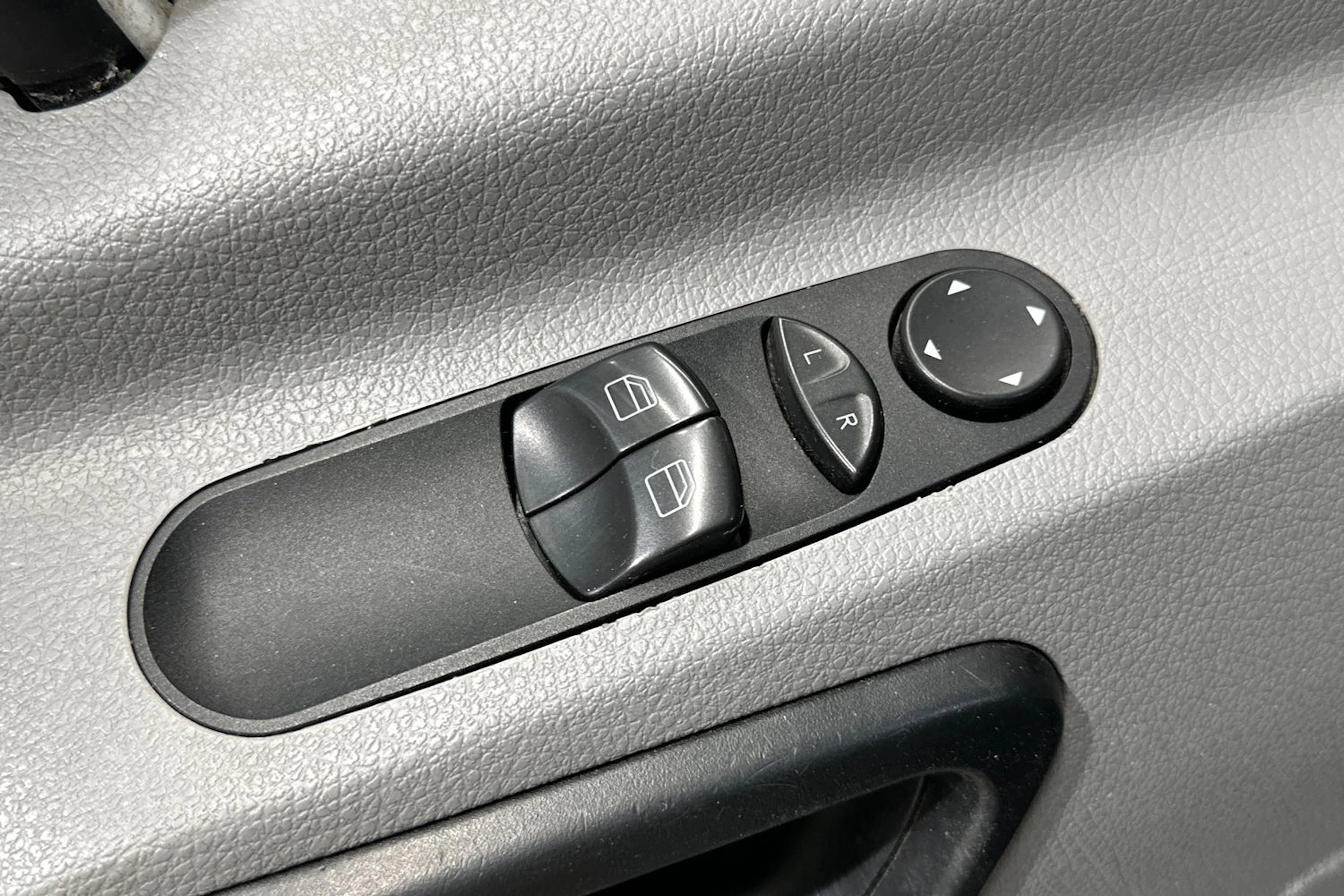 Valkoinen Mercedes-Benz SPRINTER 2014 kuva 11.