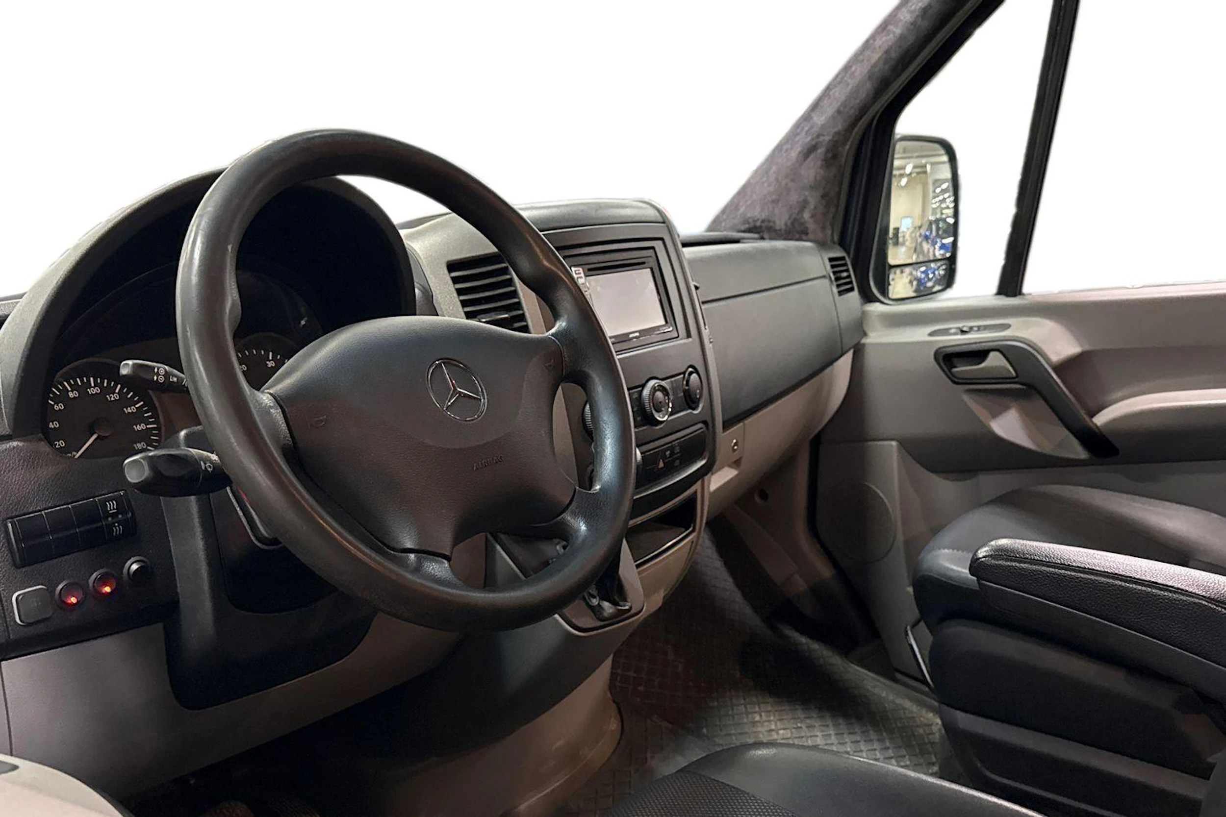 harmaa Mercedes-Benz Sprinter 2014 kuva 3.