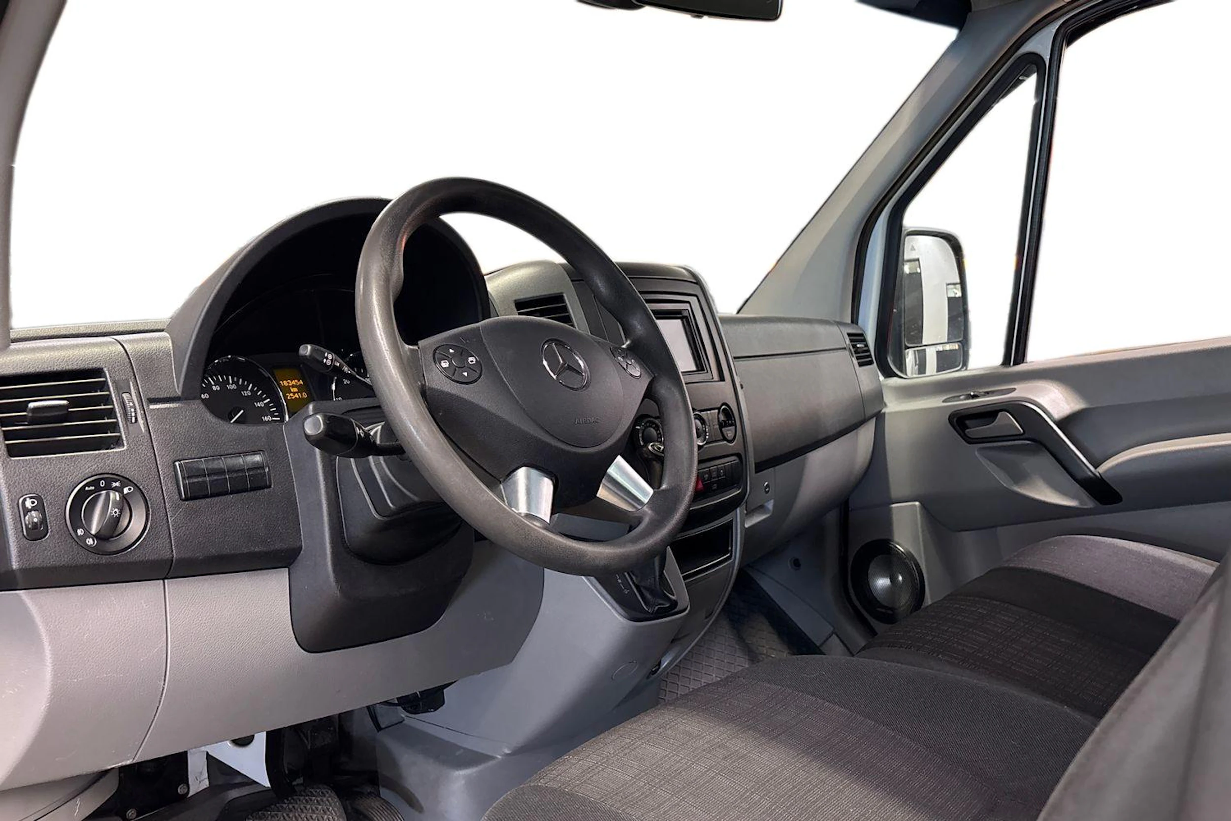 valkoinen Mercedes-Benz Sprinter 2014 kuva 3.