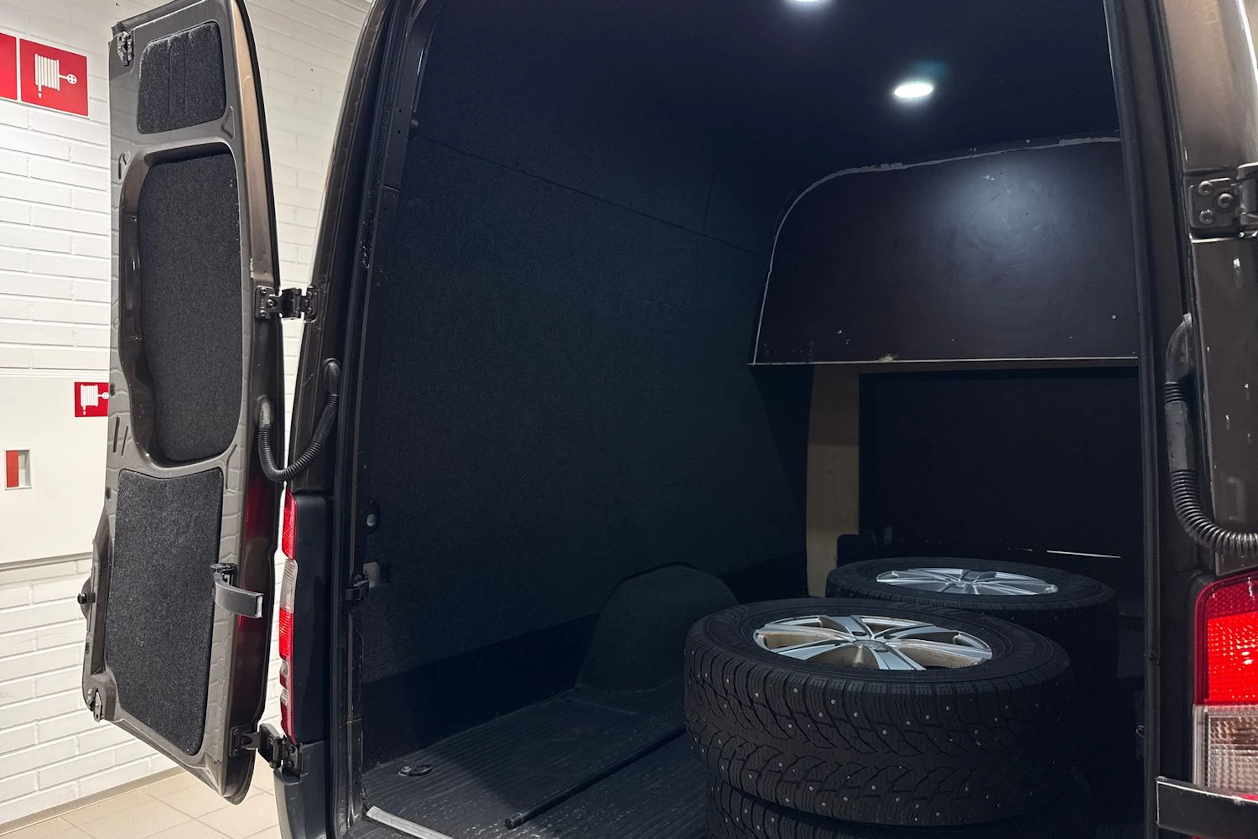 Ruskea (beige) Mercedes-Benz SPRINTER 2014 kuva 24.