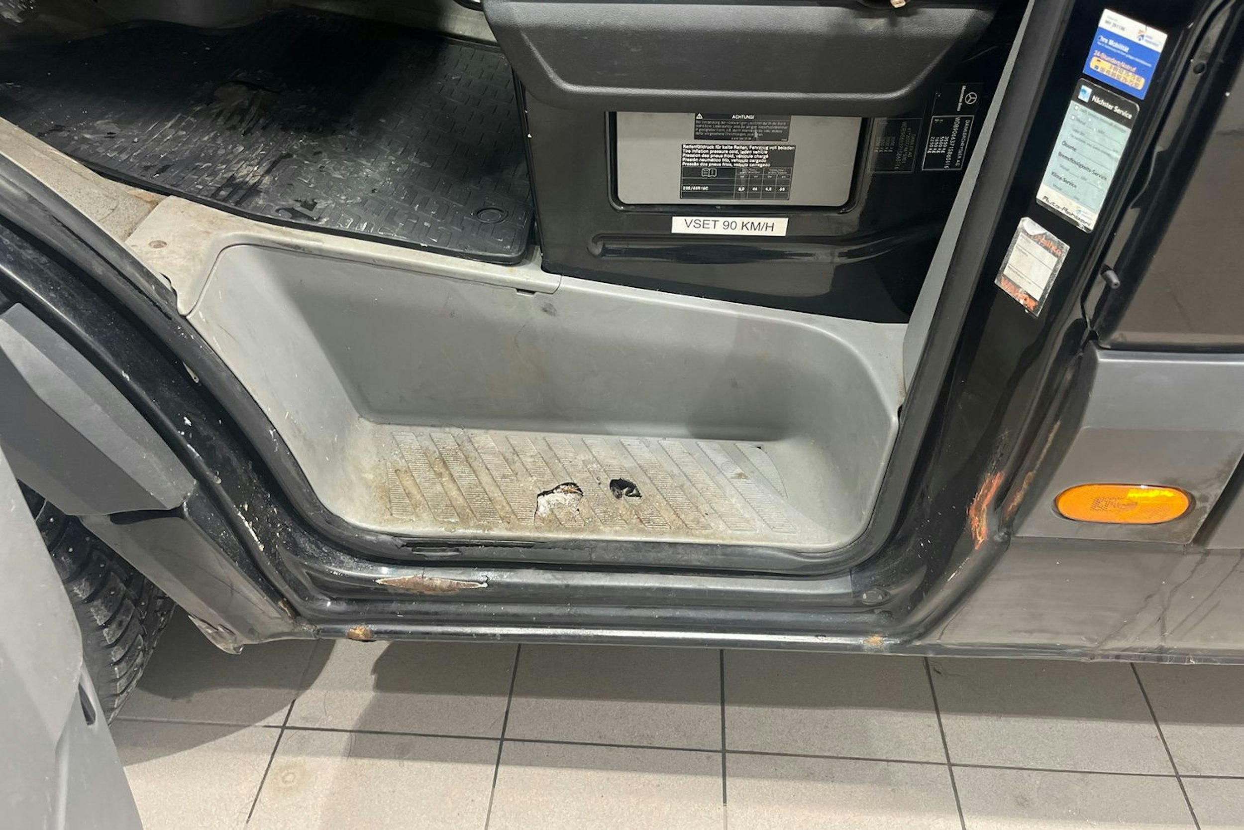 Musta Mercedes-Benz SPRINTER 2014 kuva 23.