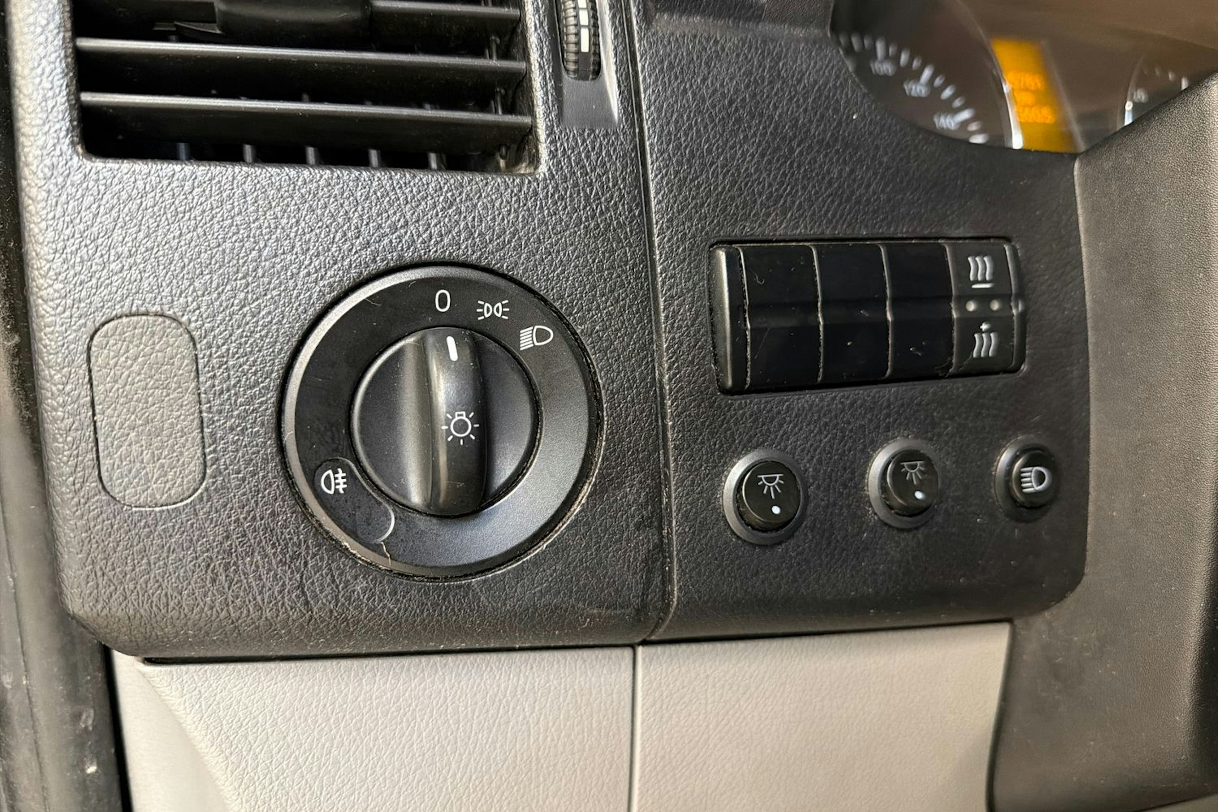 sininen Mercedes-Benz Sprinter 2015 kuva 16.