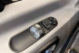 sininen Mercedes-Benz Sprinter 2015 kuva 17.