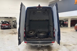 sininen Mercedes-Benz Sprinter 2015 kuva 21.