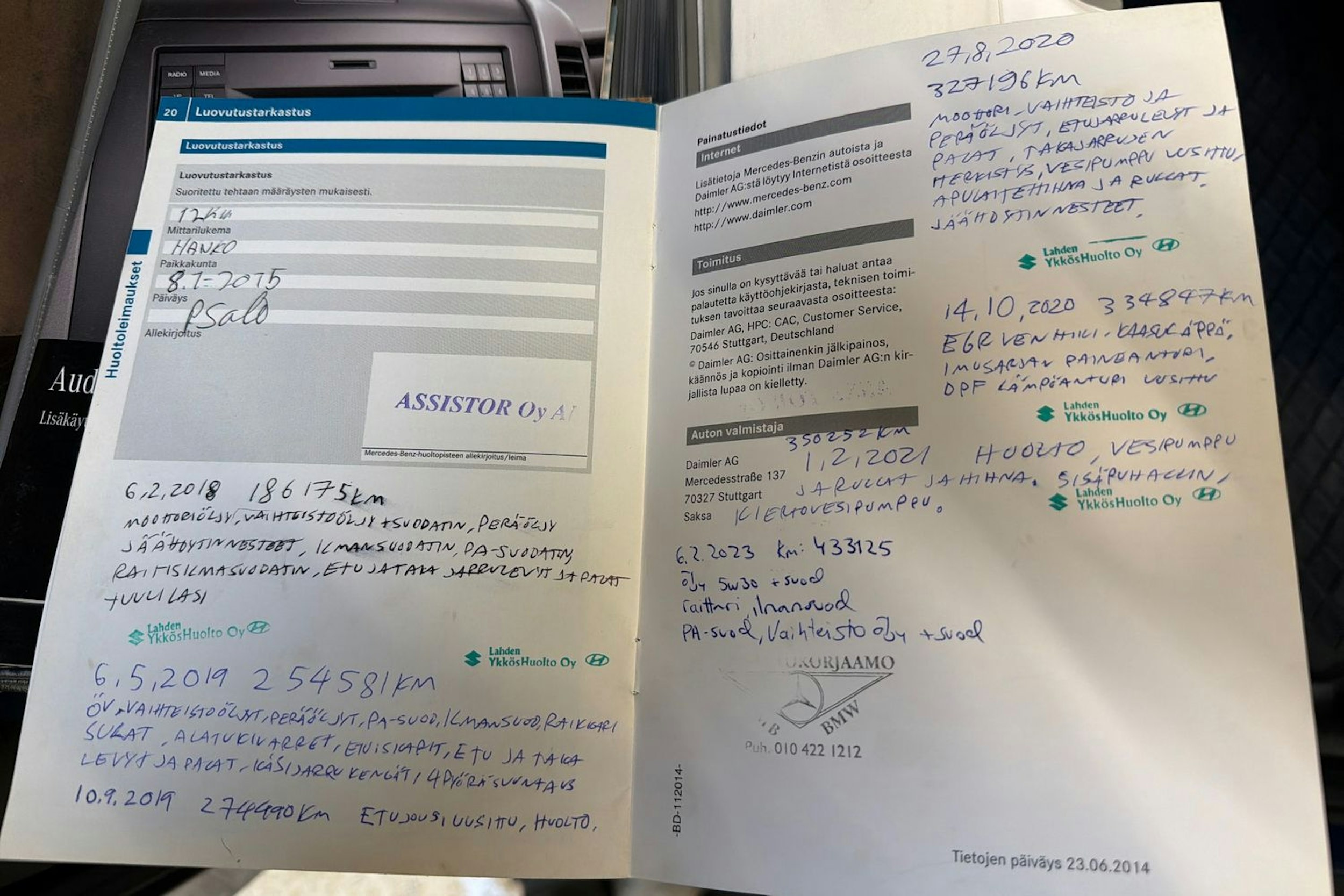 sininen Mercedes-Benz Sprinter 2015 kuva 37.