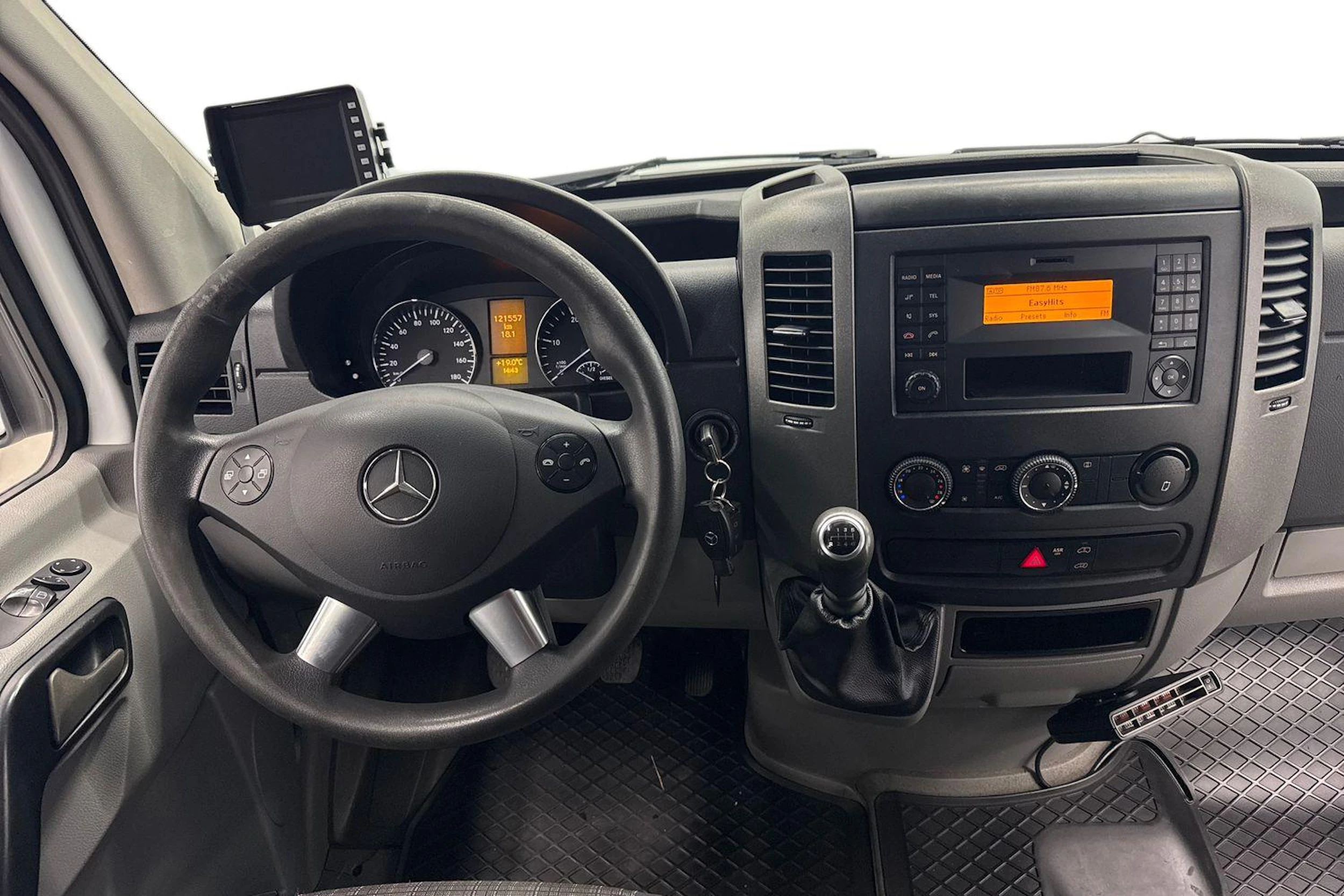 valkoinen Mercedes-Benz Sprinter 2015 kuva 7.