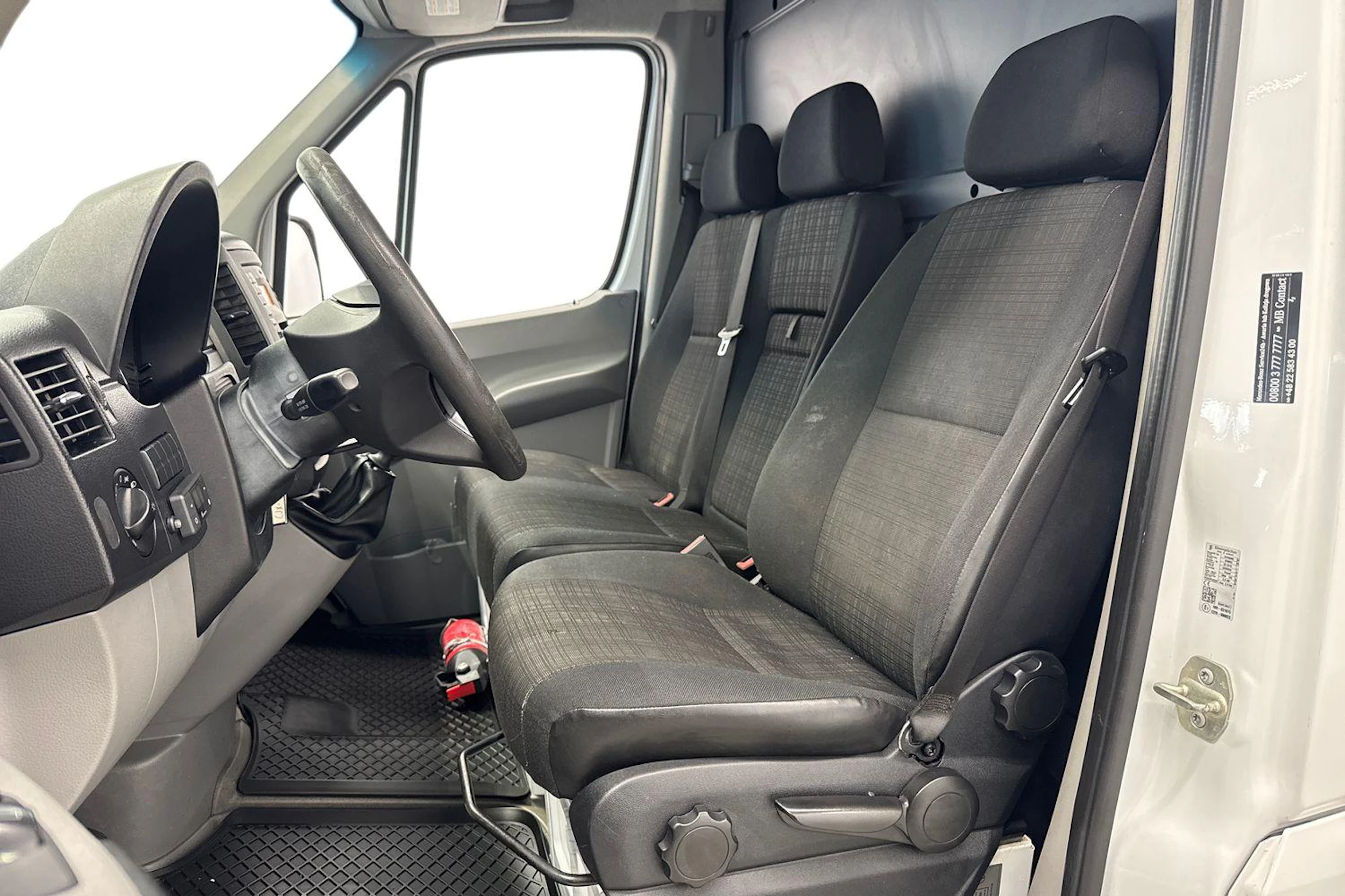 valkoinen Mercedes-Benz Sprinter 2015 kuva 8.