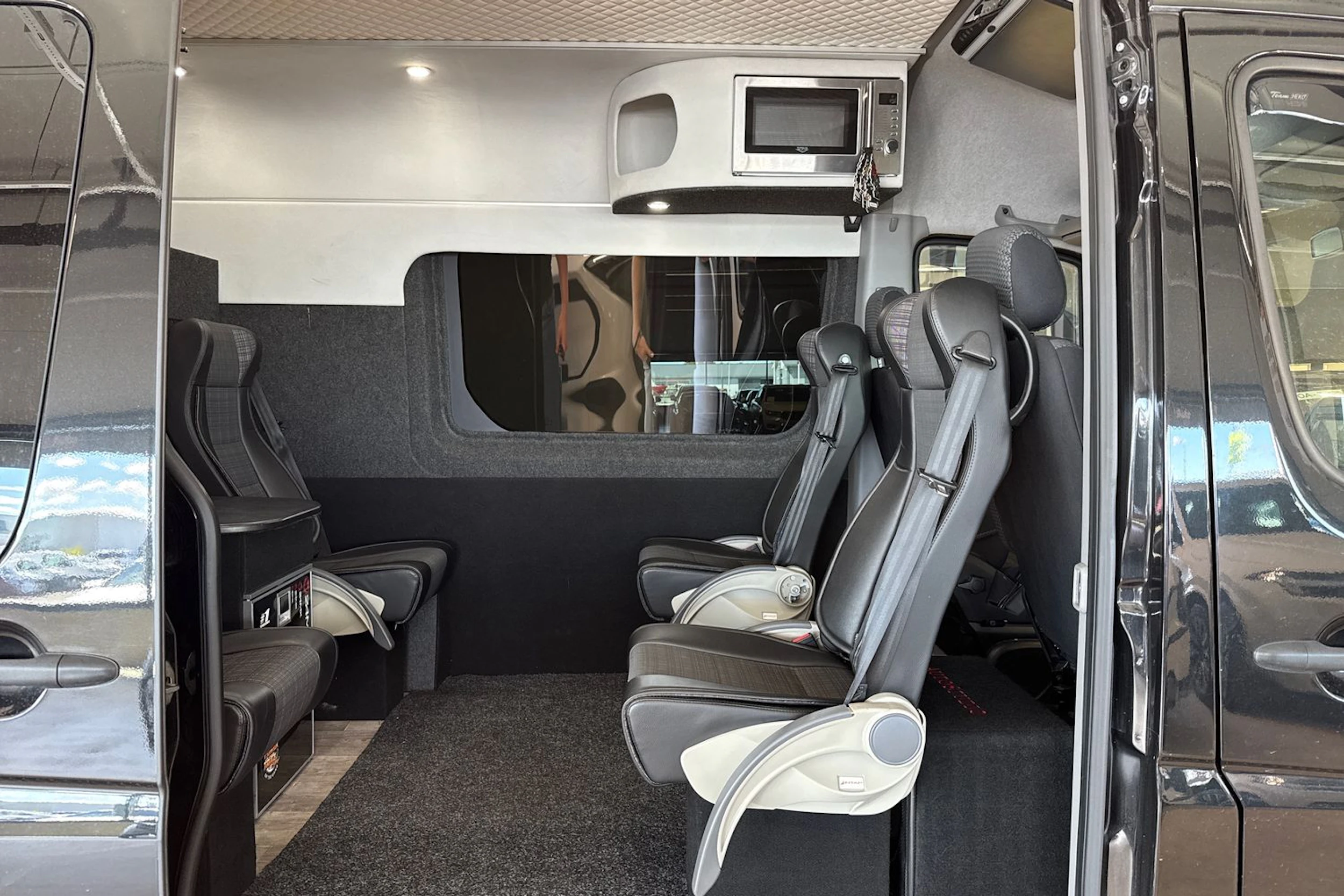 musta Mercedes-Benz Sprinter 2015 kuva 5.