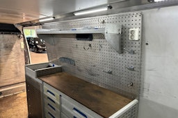 valkoinen Mercedes-Benz Sprinter 2015 kuva 24.