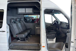 valkoinen Mercedes-Benz Sprinter 2015 kuva 3.