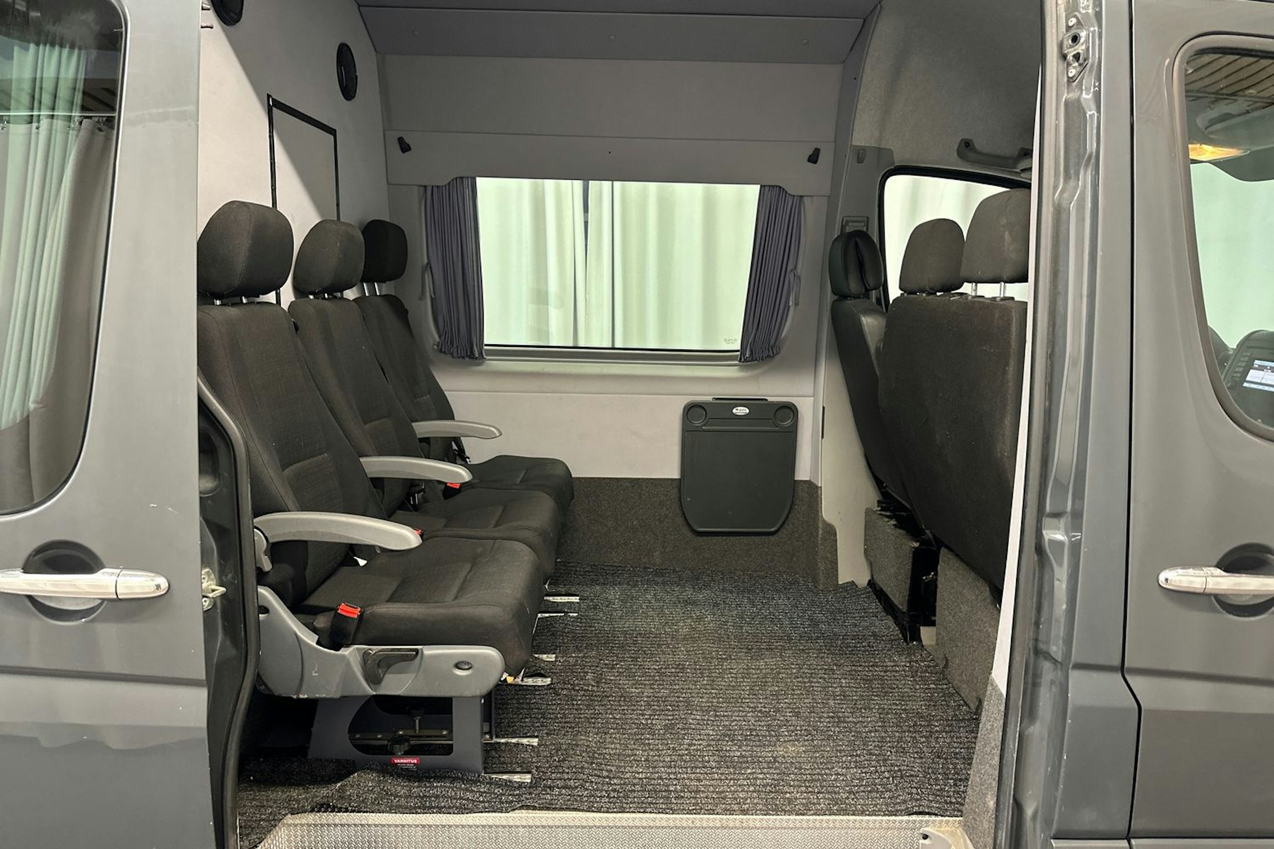 ruskea (beige) Mercedes-Benz Sprinter 2015 kuva 15.