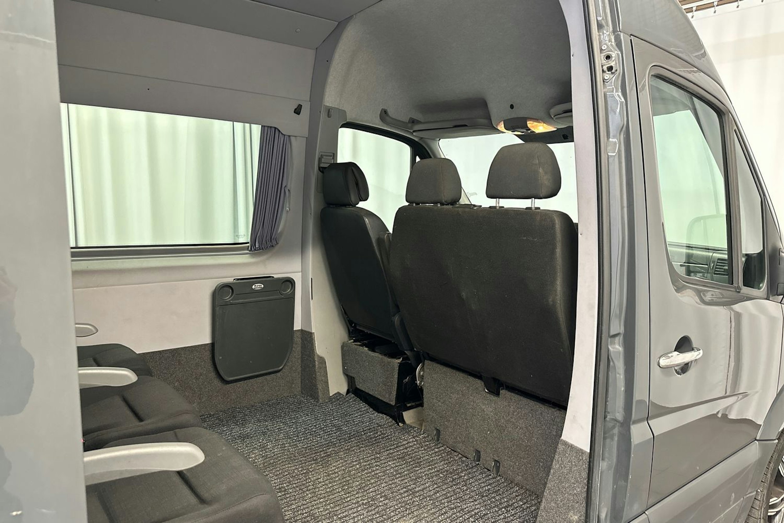 ruskea (beige) Mercedes-Benz Sprinter 2015 kuva 16.