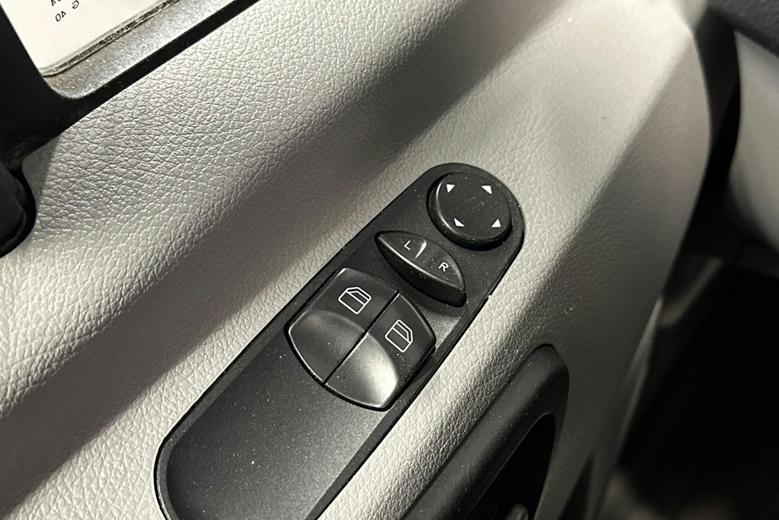 ruskea (beige) Mercedes-Benz Sprinter 2015 kuva 32.