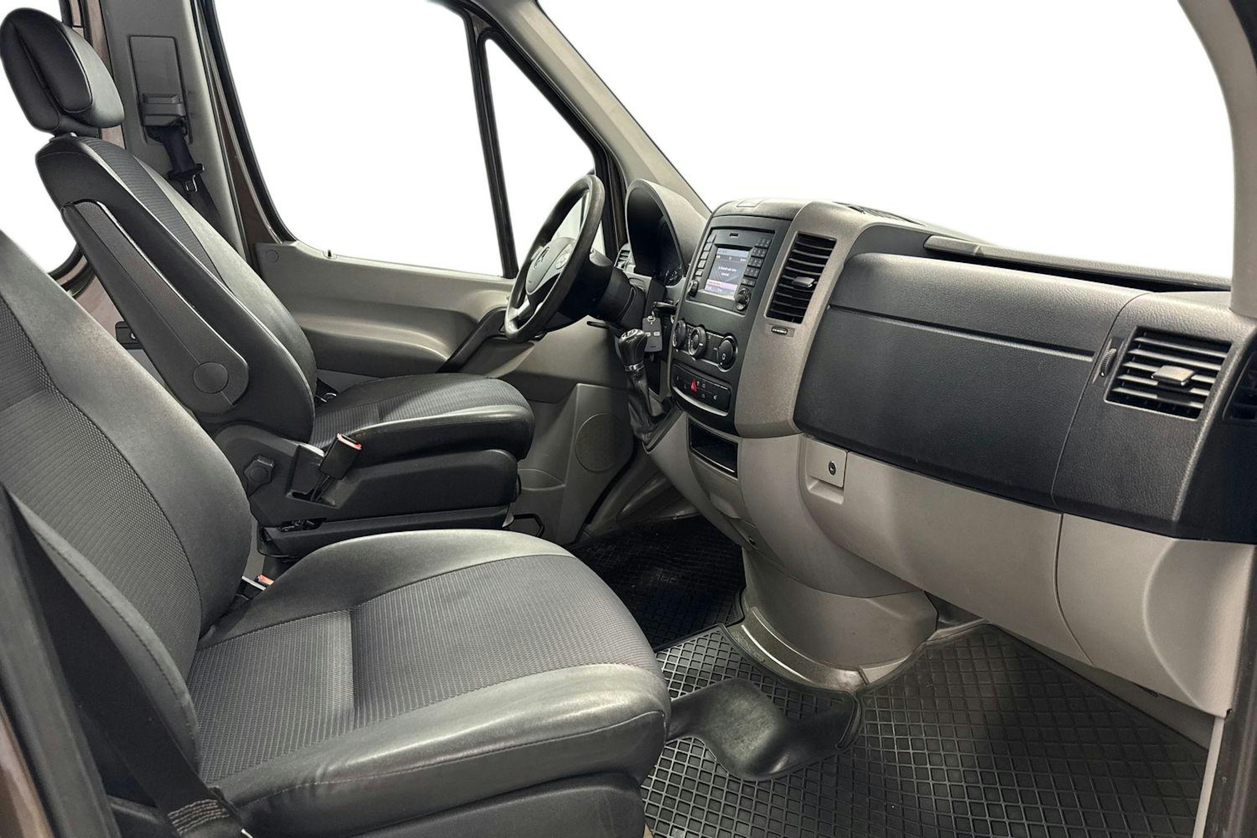 ruskea (beige) Mercedes-Benz Sprinter 2015 kuva 7.