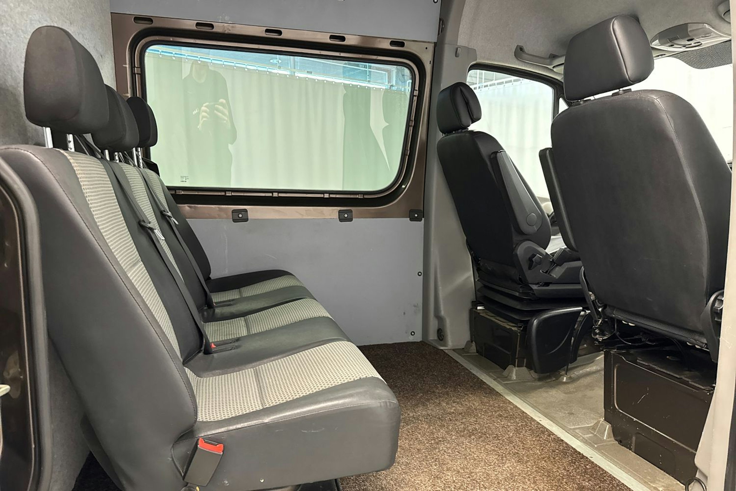 ruskea (beige) Mercedes-Benz Sprinter 2015 kuva 10.