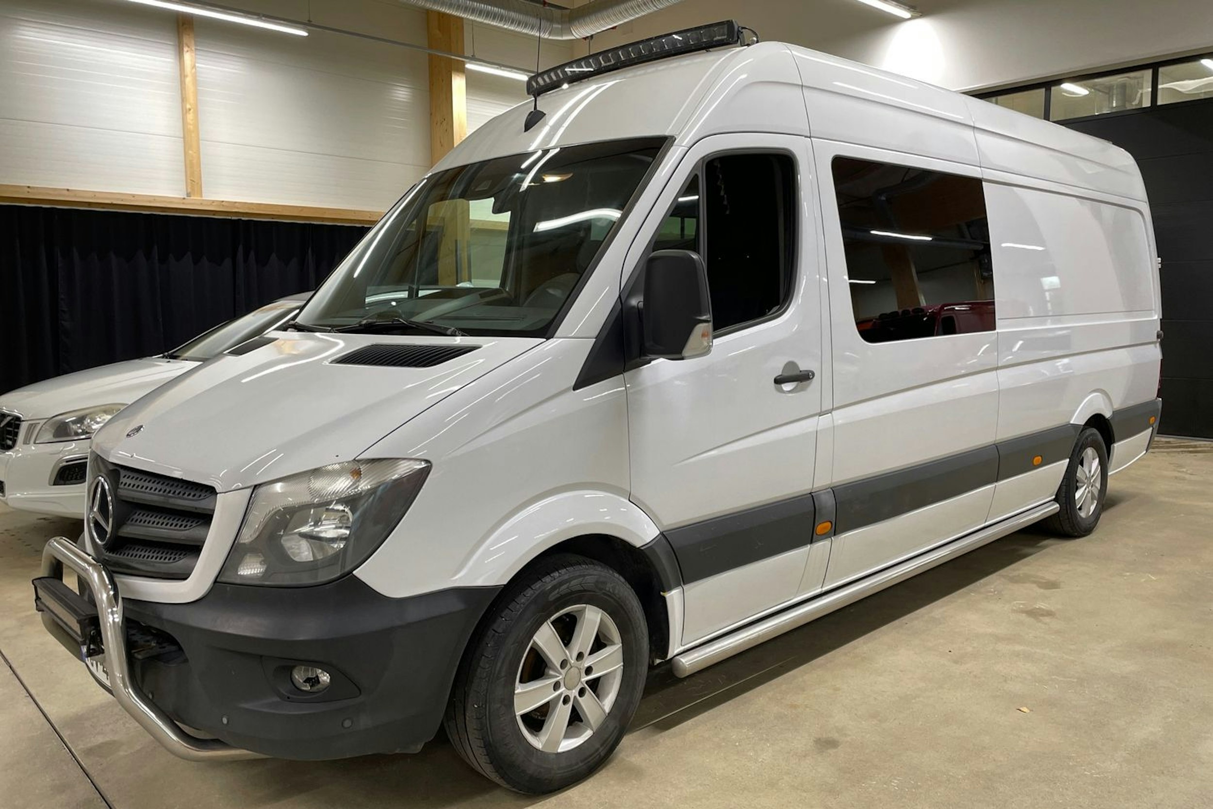 valkoinen Mercedes-Benz Sprinter 2015 kuva 13.