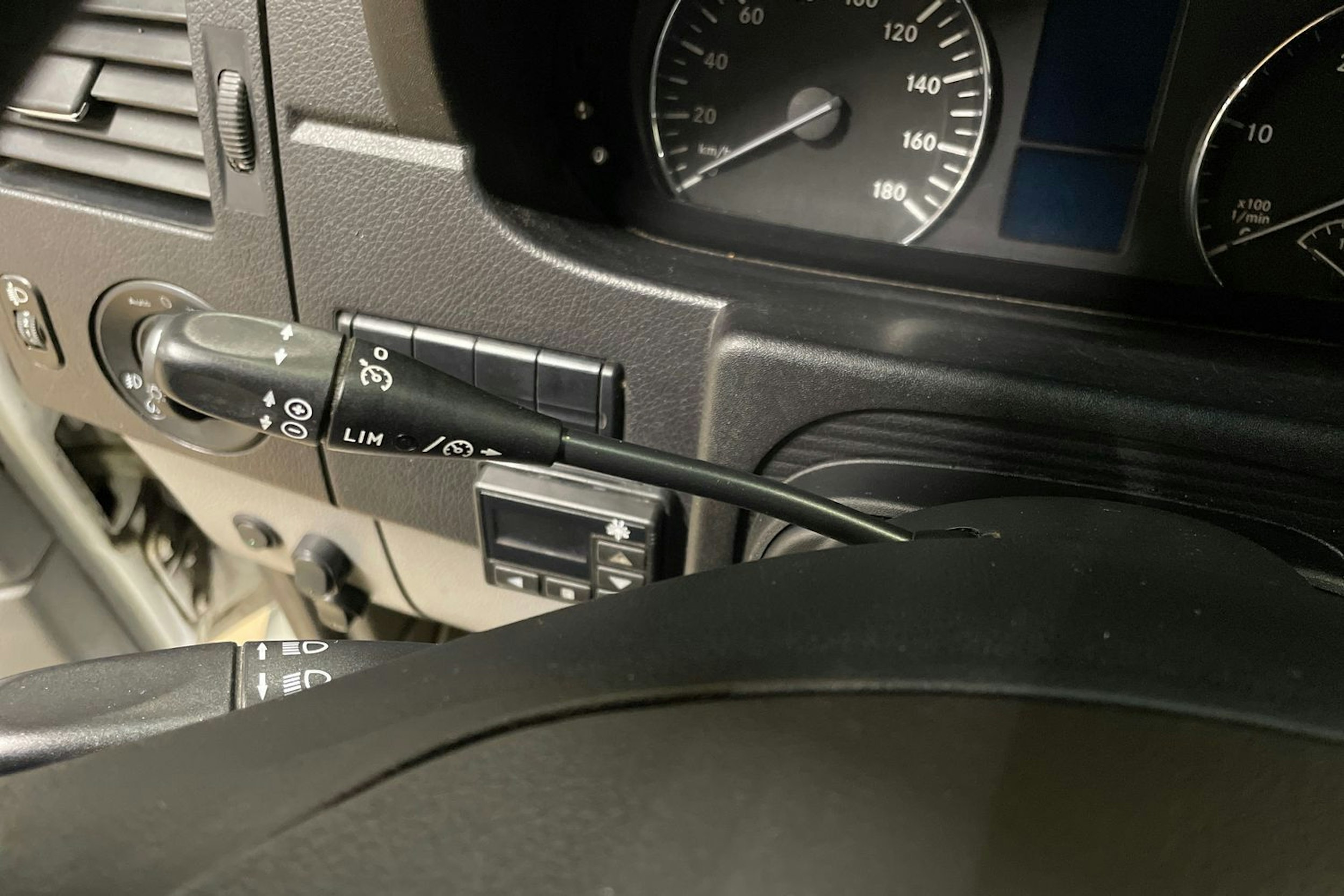 valkoinen Mercedes-Benz Sprinter 2015 kuva 35.