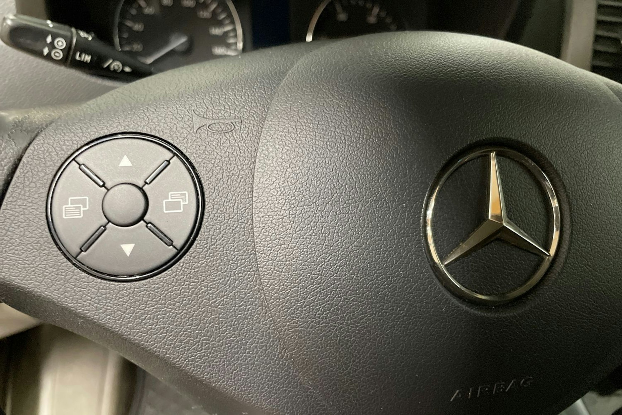 valkoinen Mercedes-Benz Sprinter 2015 kuva 37.