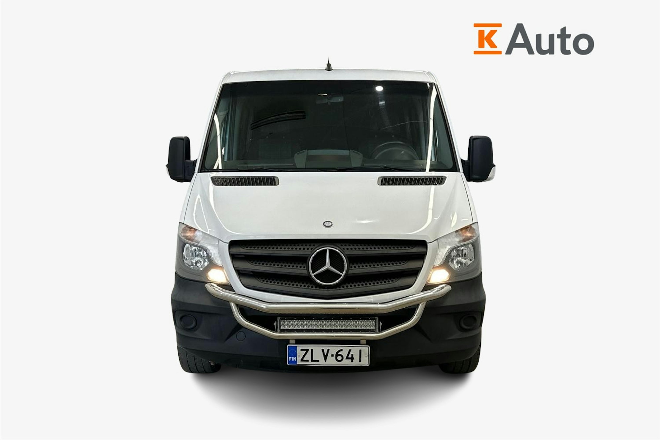 valkoinen Mercedes-Benz Sprinter 2015 kuva 4.
