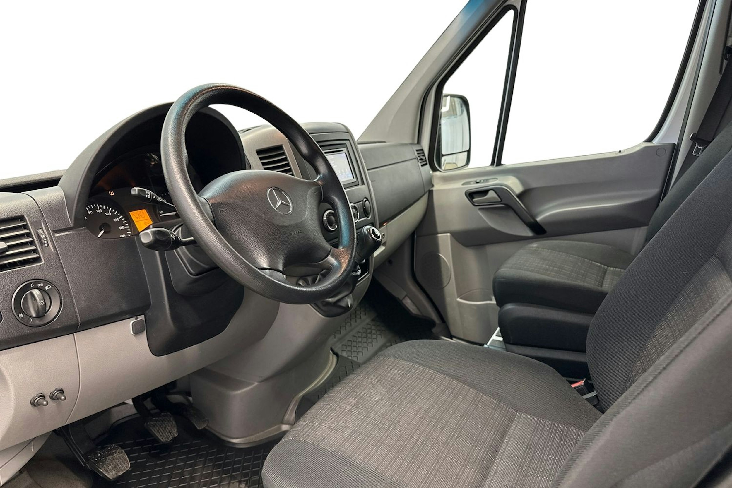 valkoinen Mercedes-Benz Sprinter 2015 kuva 6.
