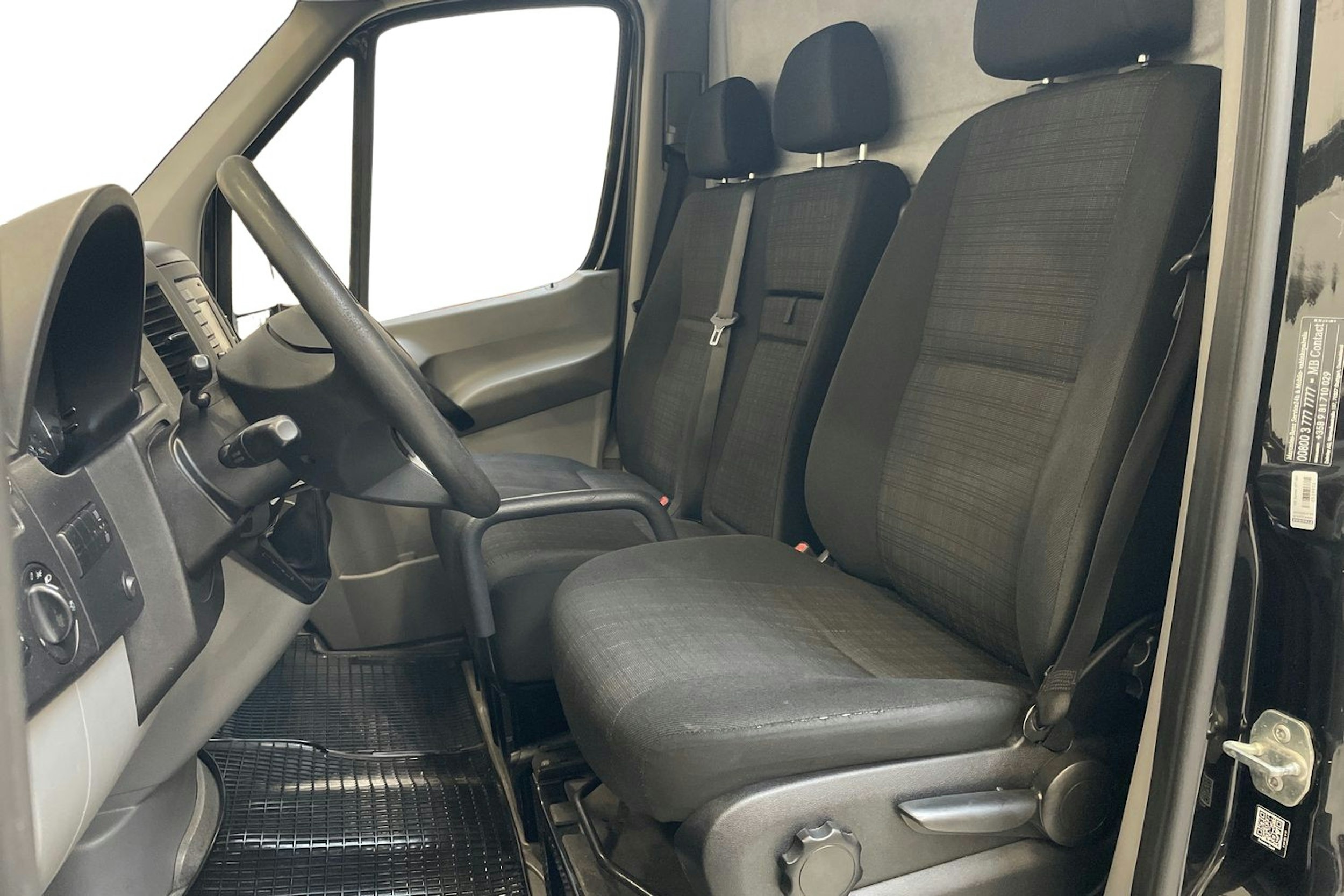 musta Mercedes-Benz Sprinter 2016 kuva 9.