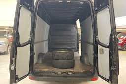 musta Mercedes-Benz Sprinter 2016 kuva 14.