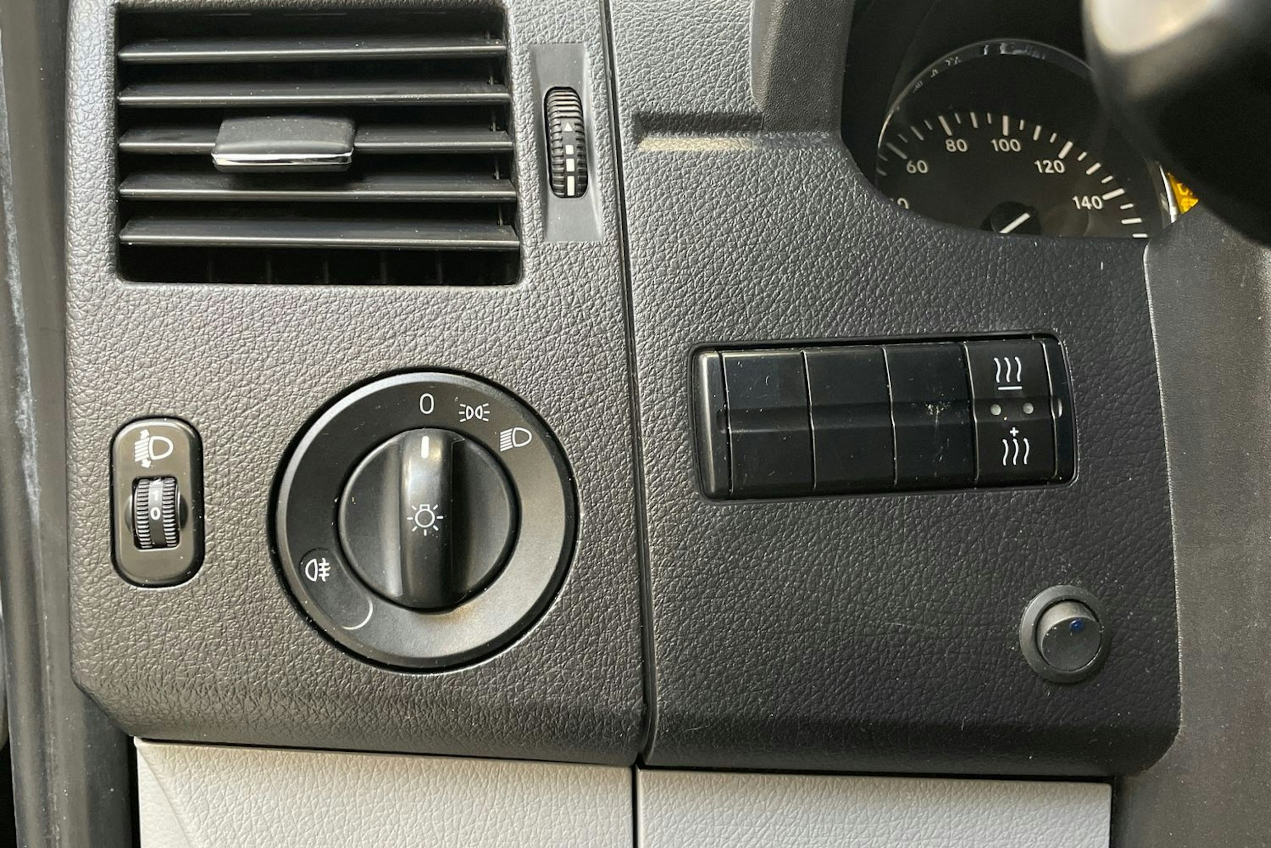 musta Mercedes-Benz Sprinter 2016 kuva 16.