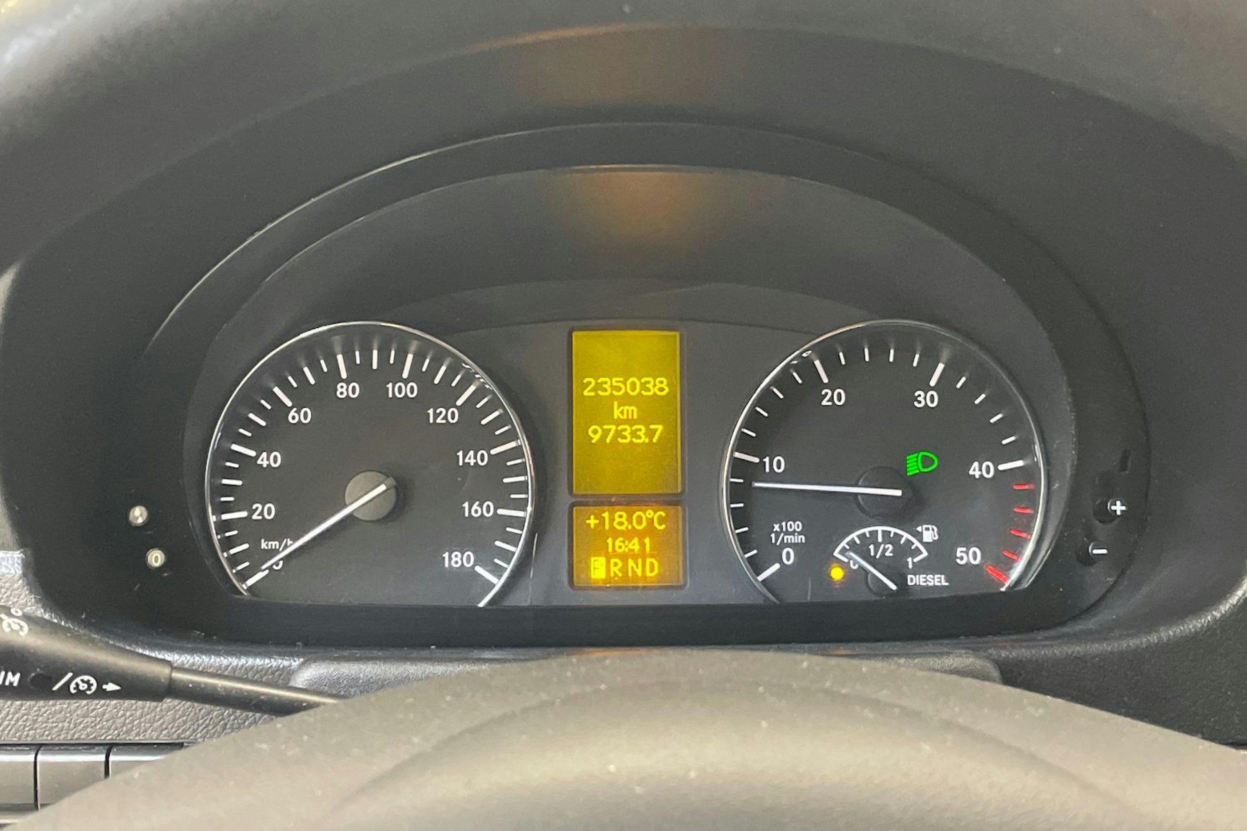 musta Mercedes-Benz Sprinter 2016 kuva 17.