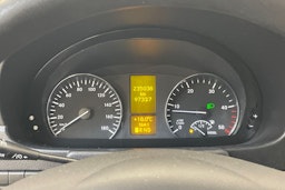 musta Mercedes-Benz Sprinter 2016 kuva 17.