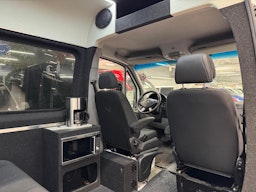 valkoinen Mercedes-Benz Sprinter 2016 kuva 2.