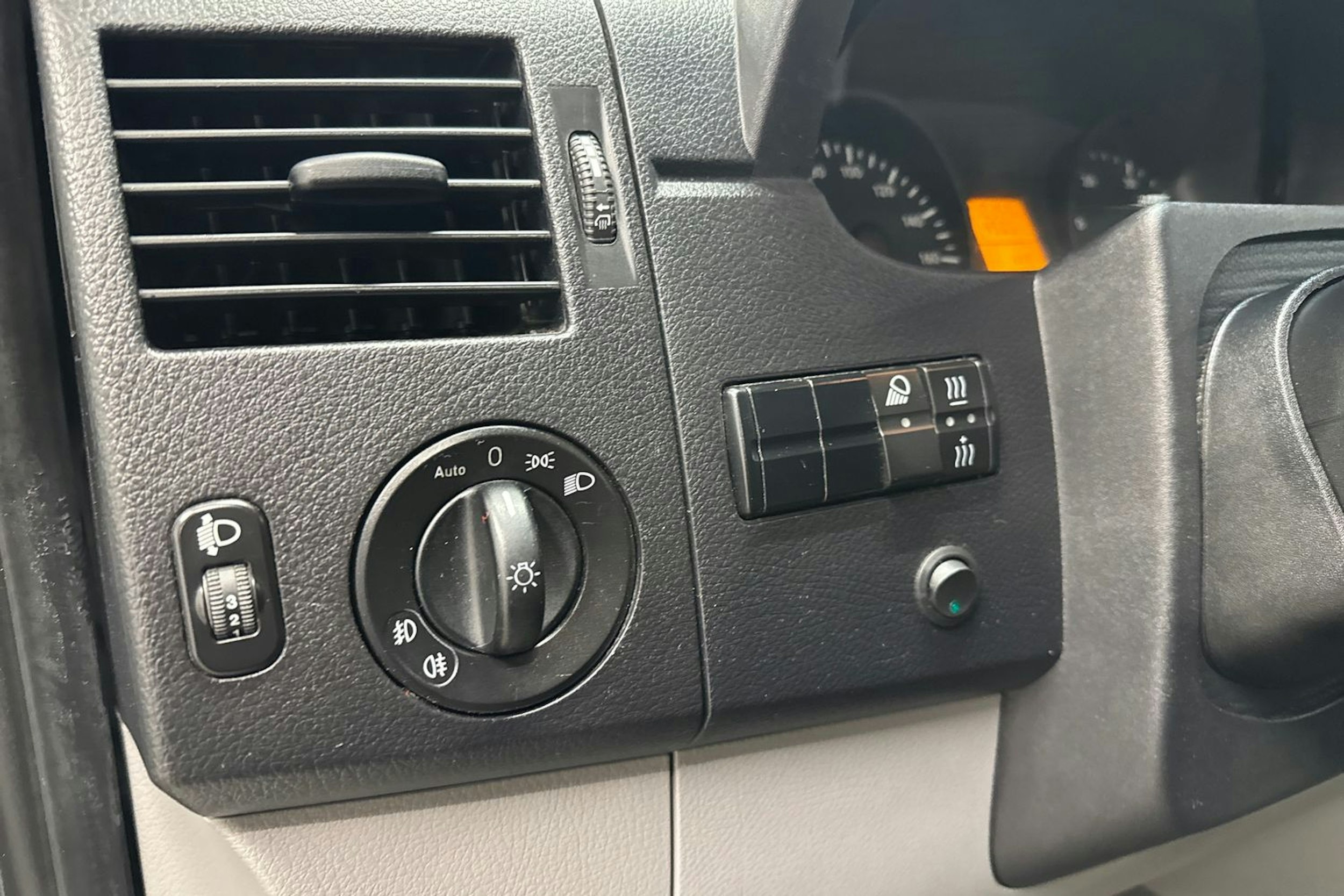 Valkoinen Mercedes-Benz SPRINTER 2016 kuva 16.