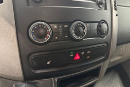Valkoinen Mercedes-Benz SPRINTER 2016 kuva 20.