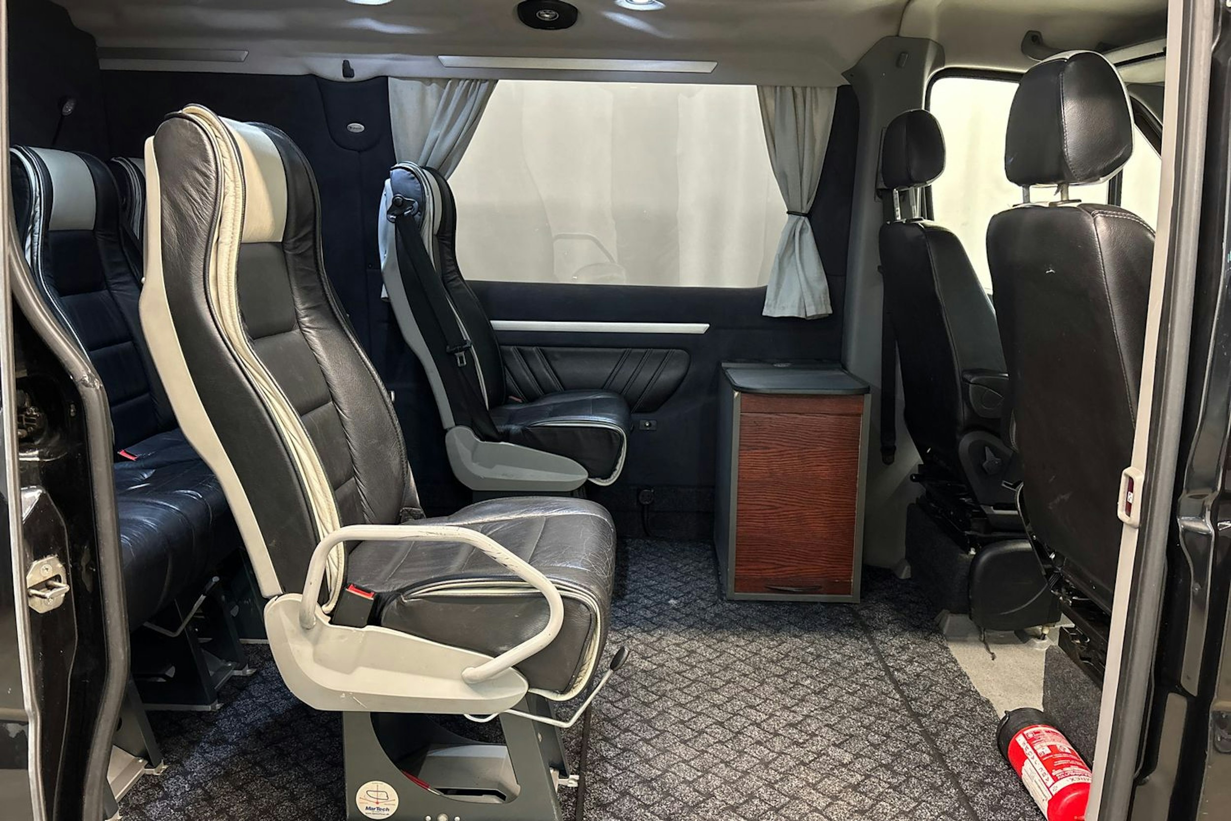 musta Mercedes-Benz Sprinter 2016 kuva 15.