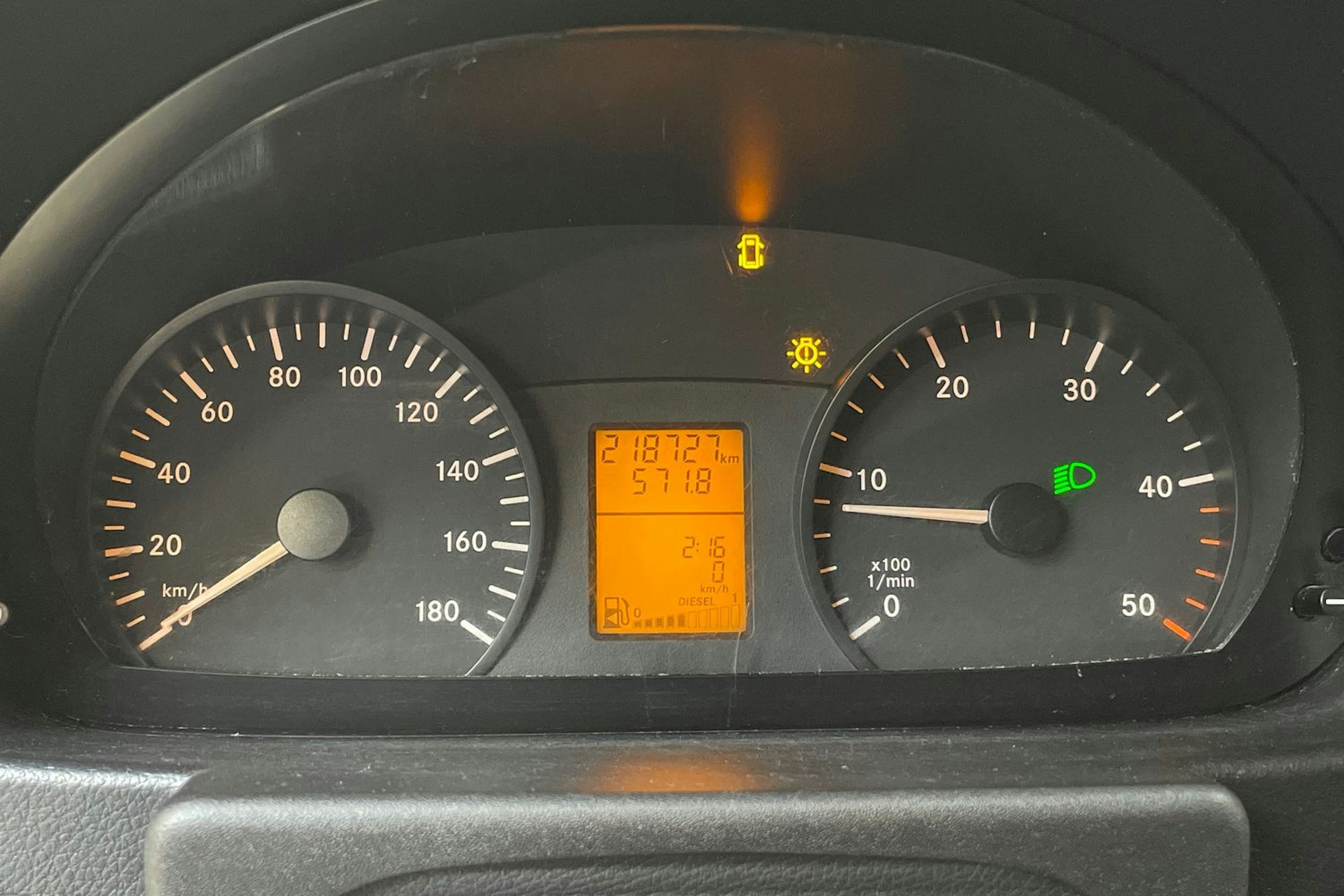 valkoinen Mercedes-Benz Sprinter 2016 kuva 16.